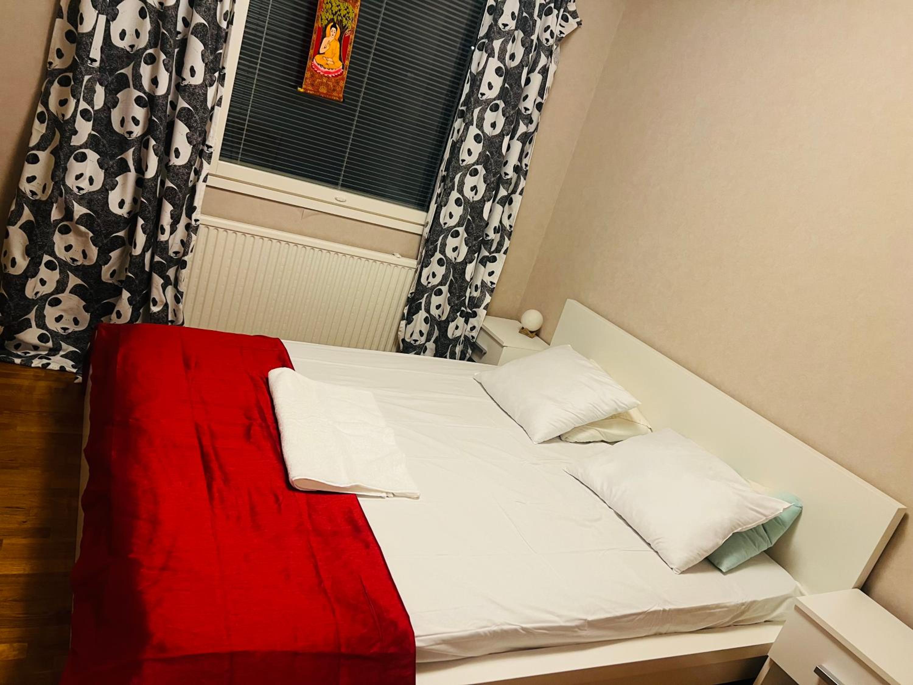 Private room in a shared detached house