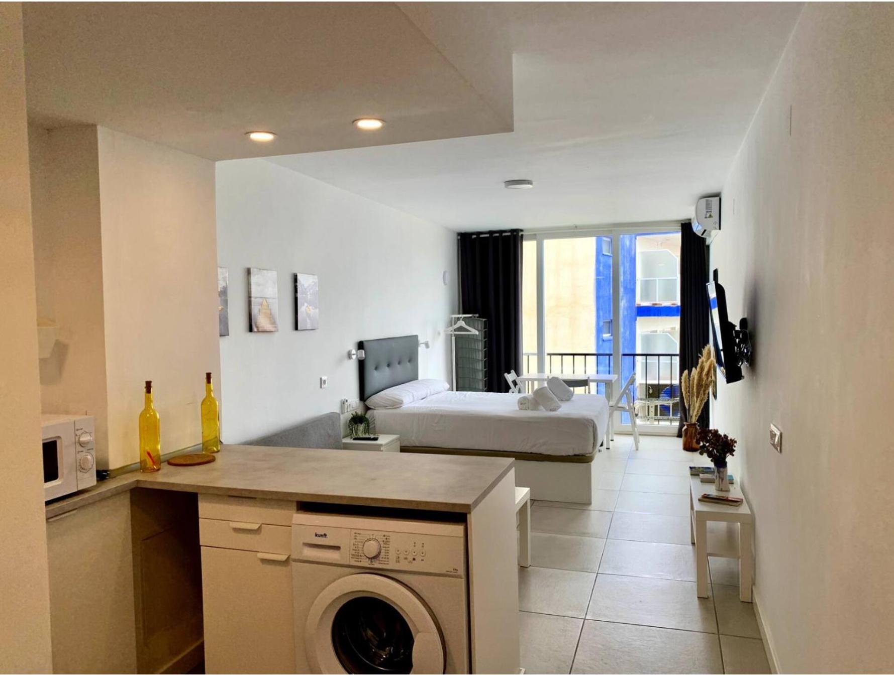 Inviting Studio with Sea View