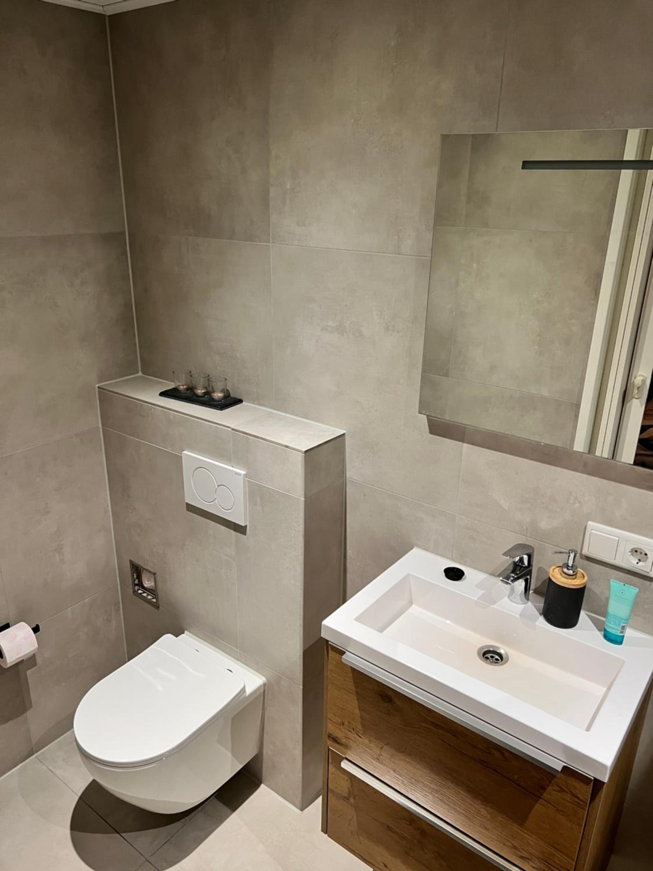 Beach House met badkamer, boxspring, airco & wellness view 4