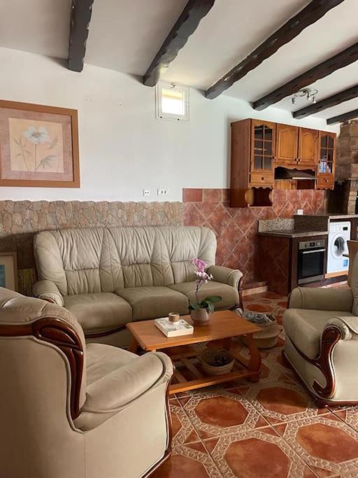 Maravilla Villa with Sea Views
