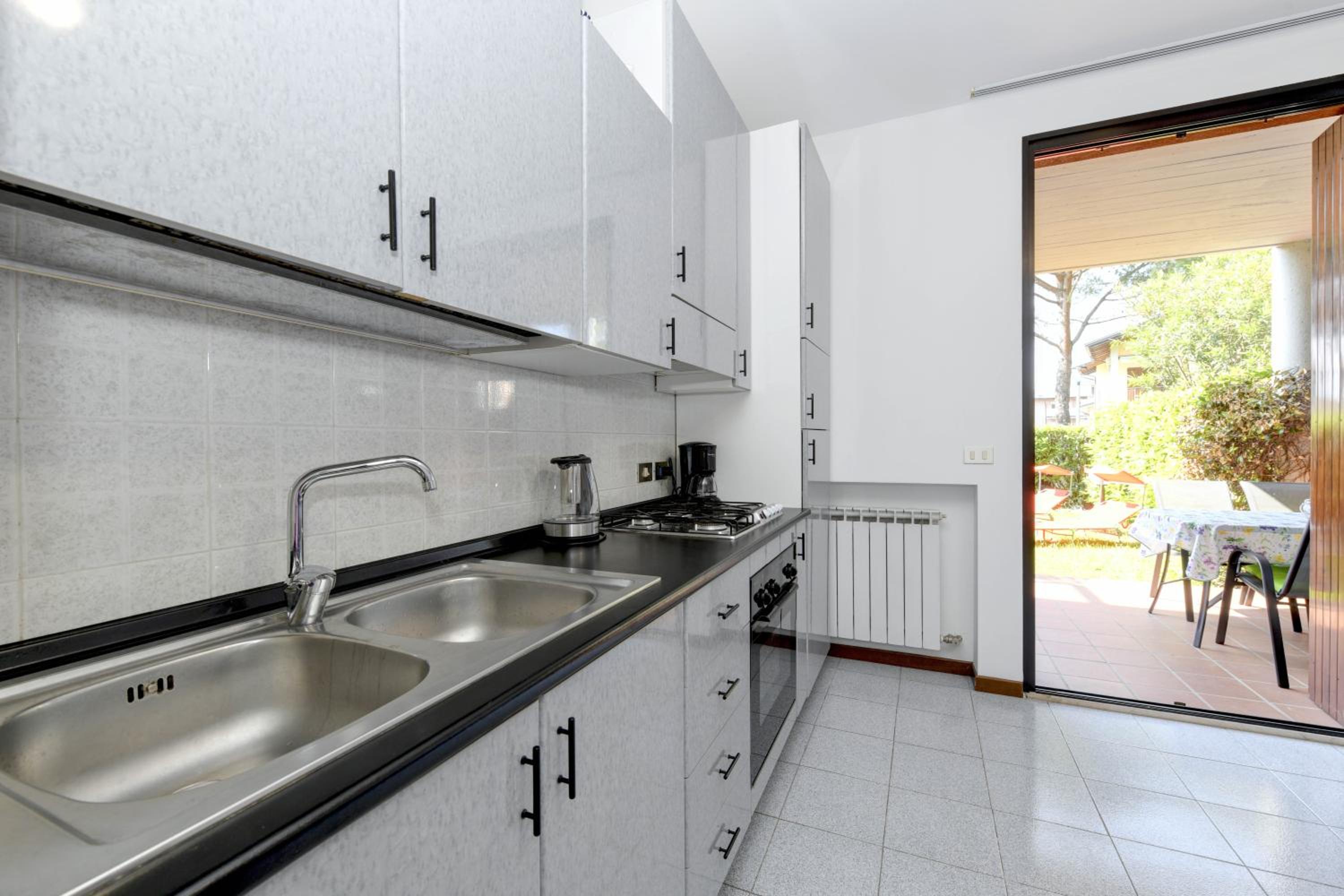 Breeze Apartment