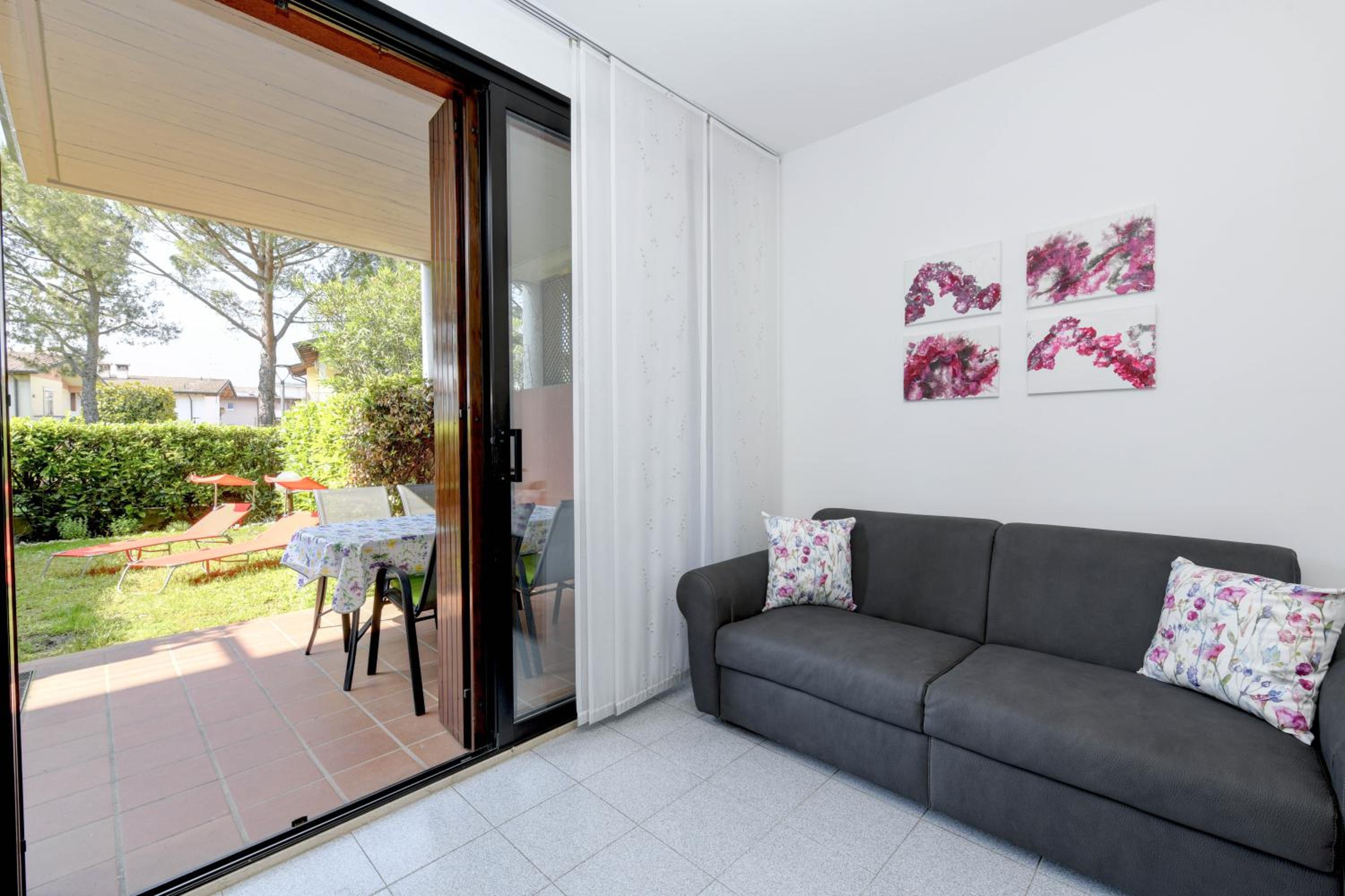 Breeze Apartment