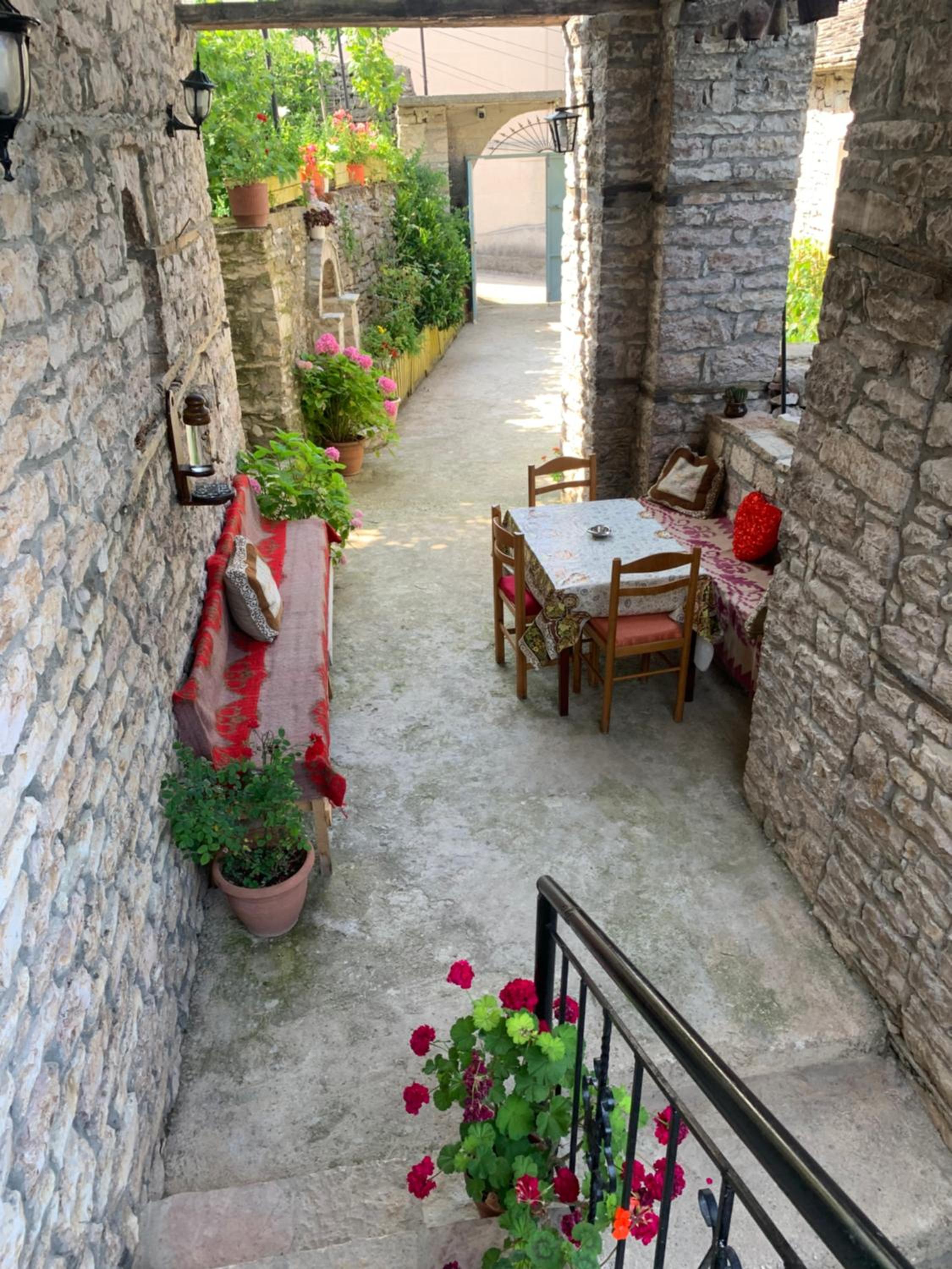 Kubeja Guest House