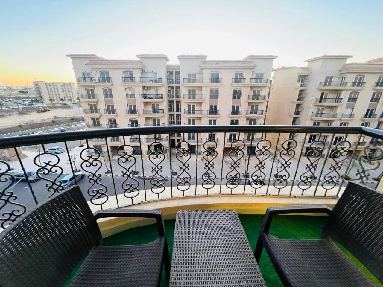 Sky High Harmony in Rehab - Peaceful Elegant apt
