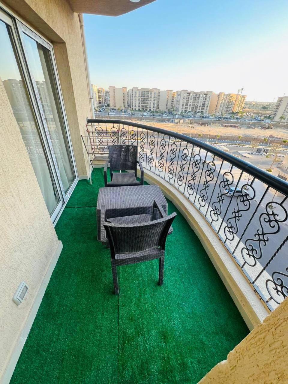 Sky High Harmony in Rehab - Peaceful Elegant apt