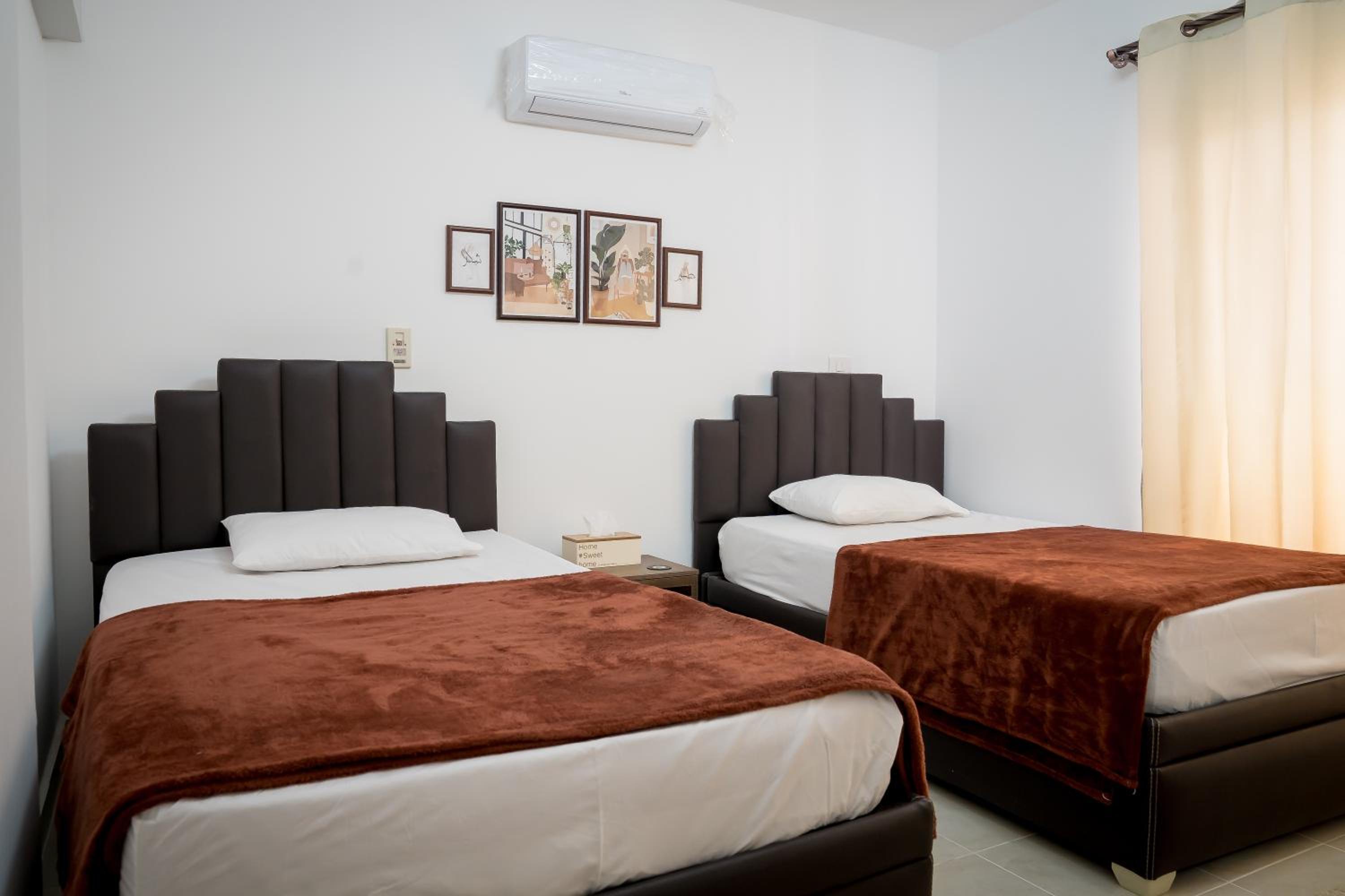 Sky High Harmony in Rehab - Peaceful Elegant apt