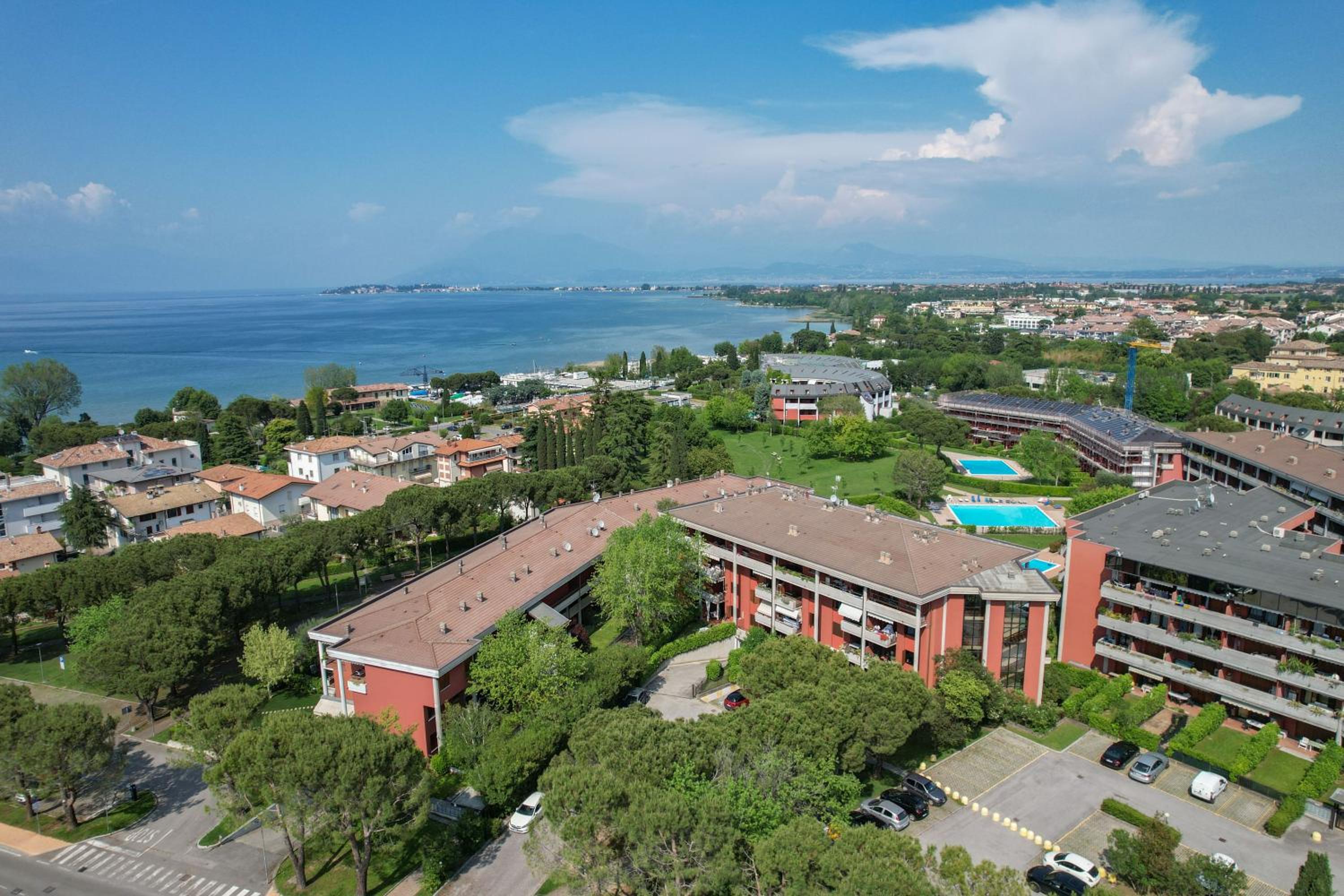 Breeze Apartment