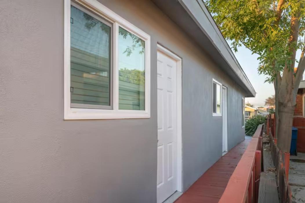 Spacious 3BR/2BA Near LAX and SoFi Stadium view 5