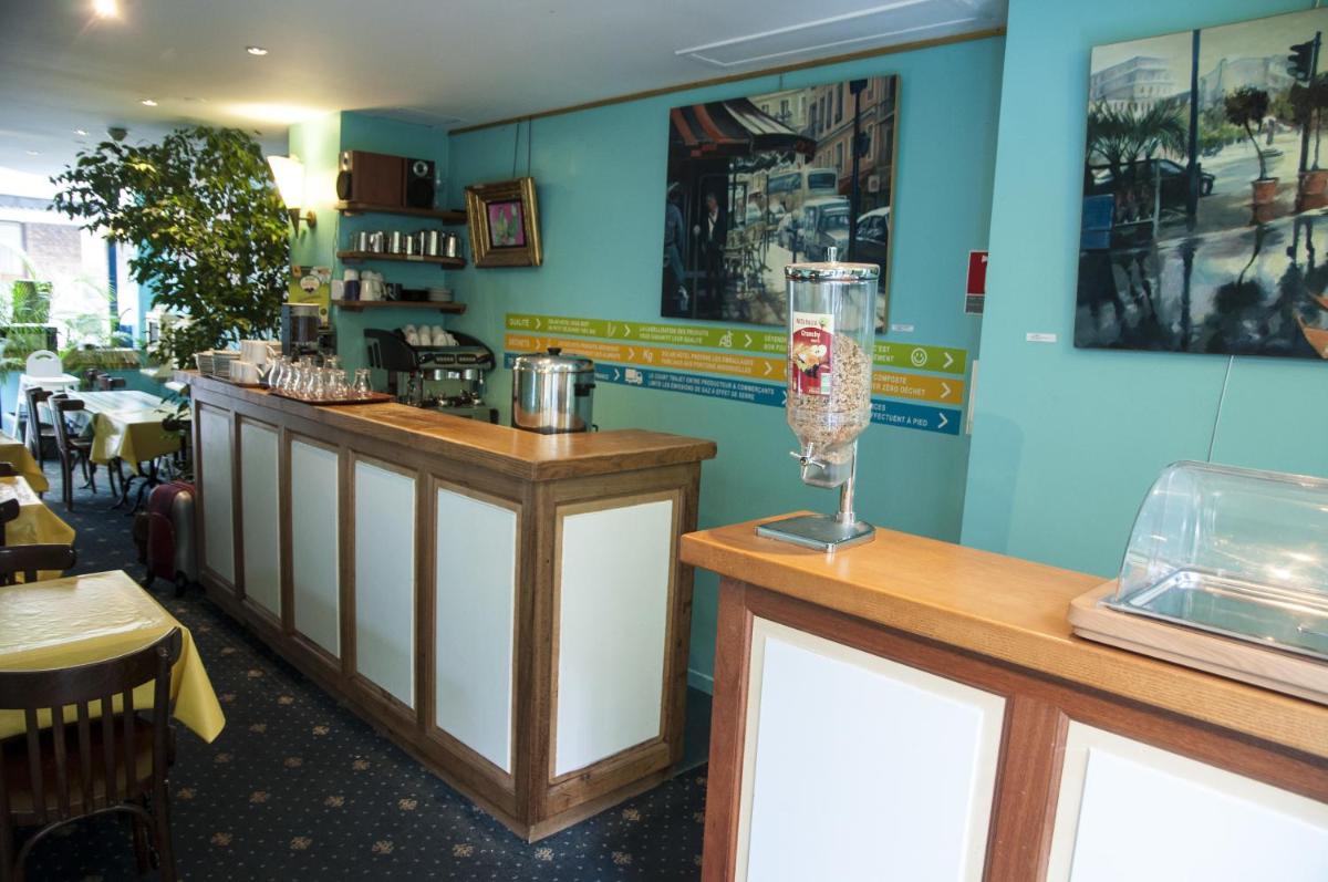 restaurant