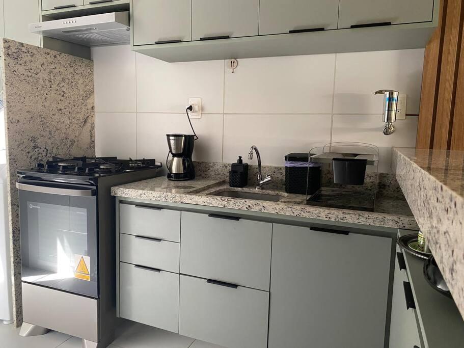 Novíssimo Apartamento Guarajuba Duas Suítes Térreo