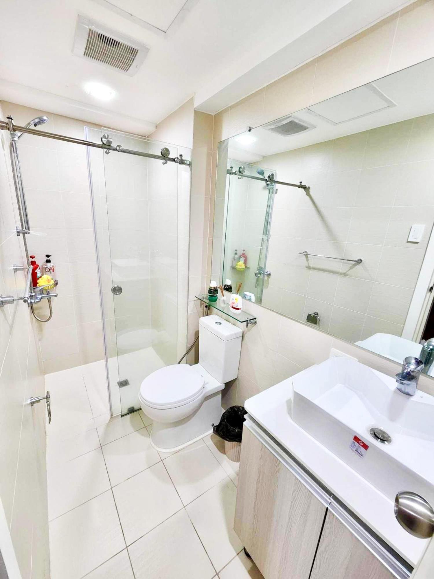 Studio unit in San Fernando, The Hideaway view 5