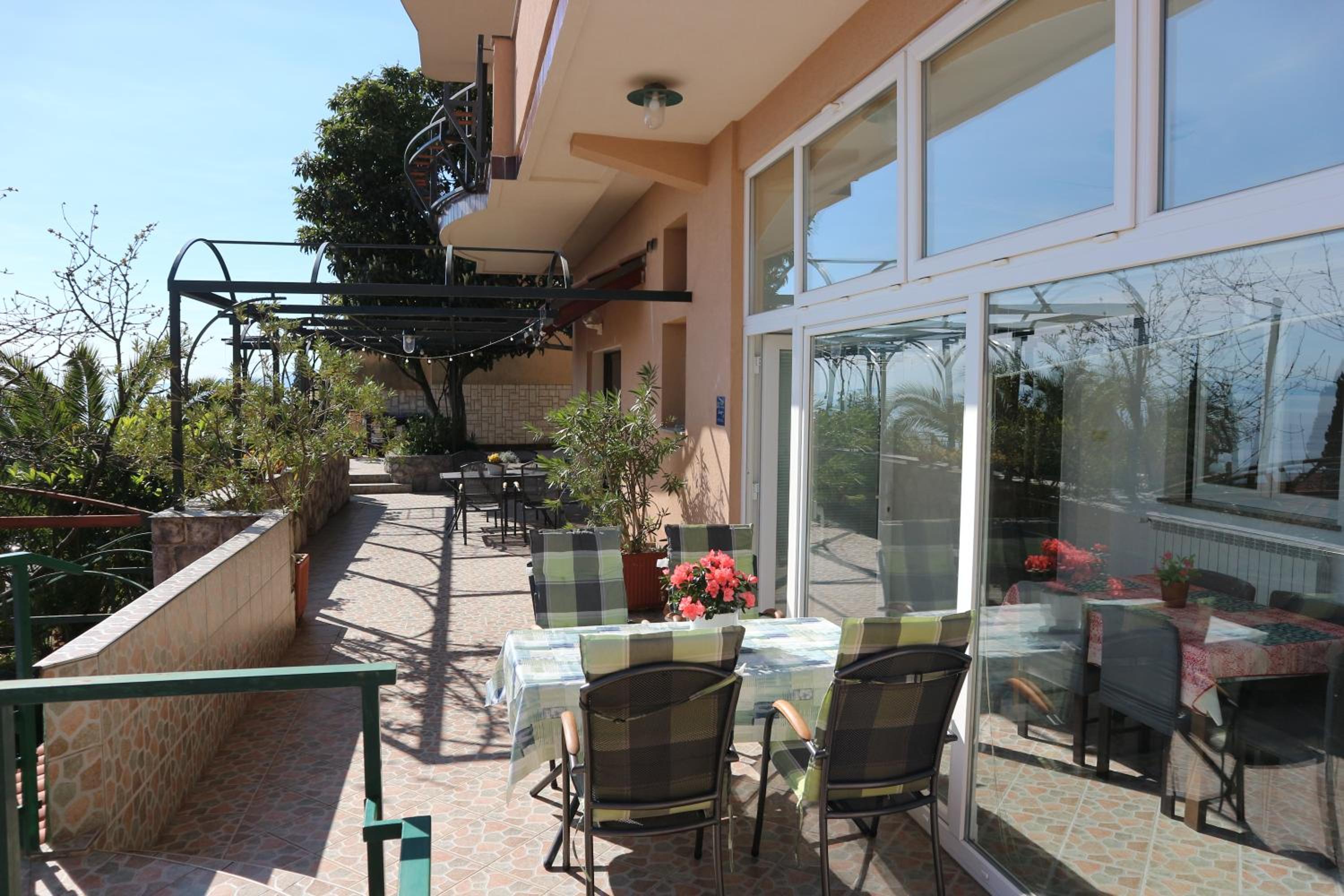 Apartments Komel II