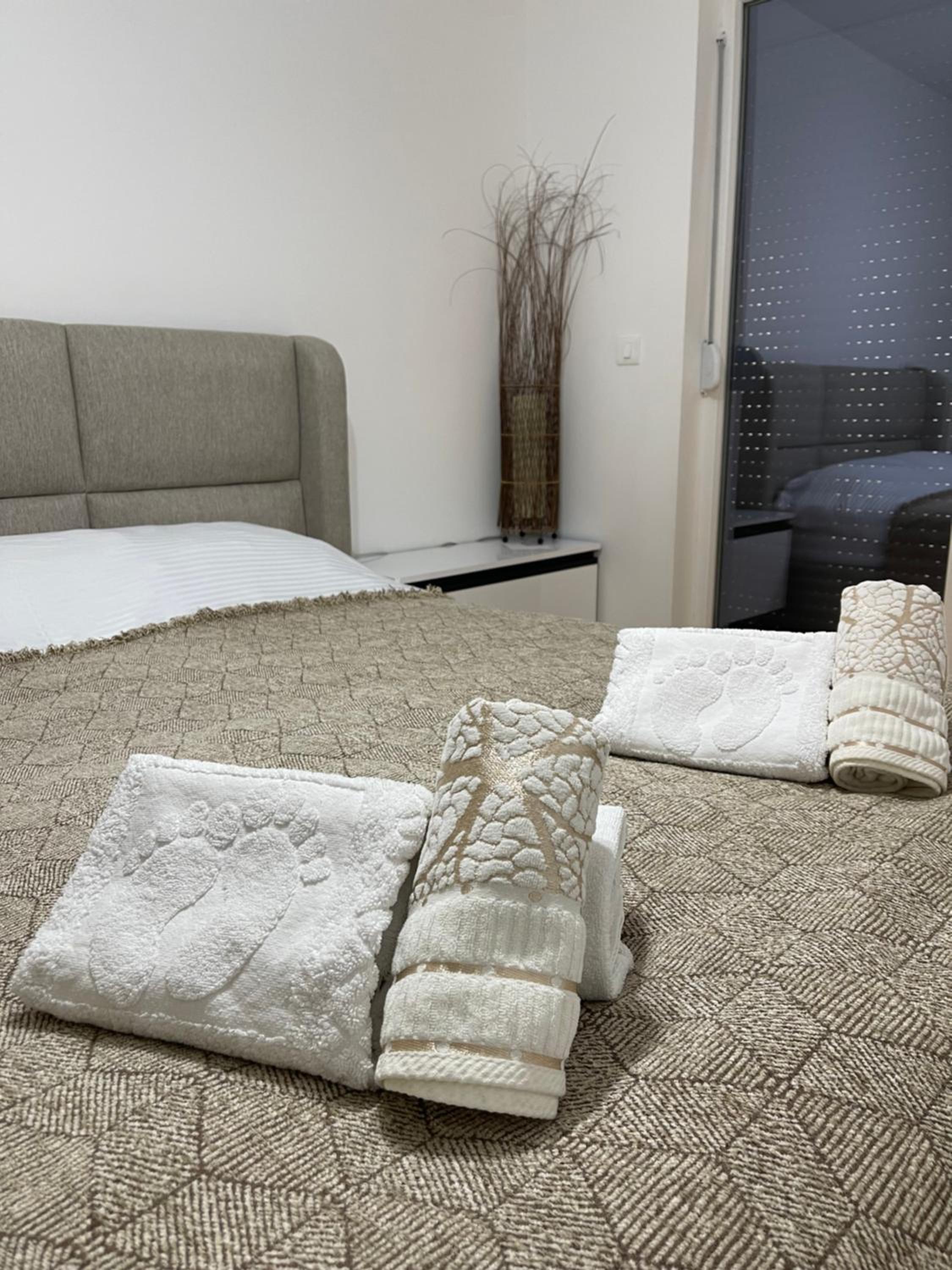 Diamond Apartment