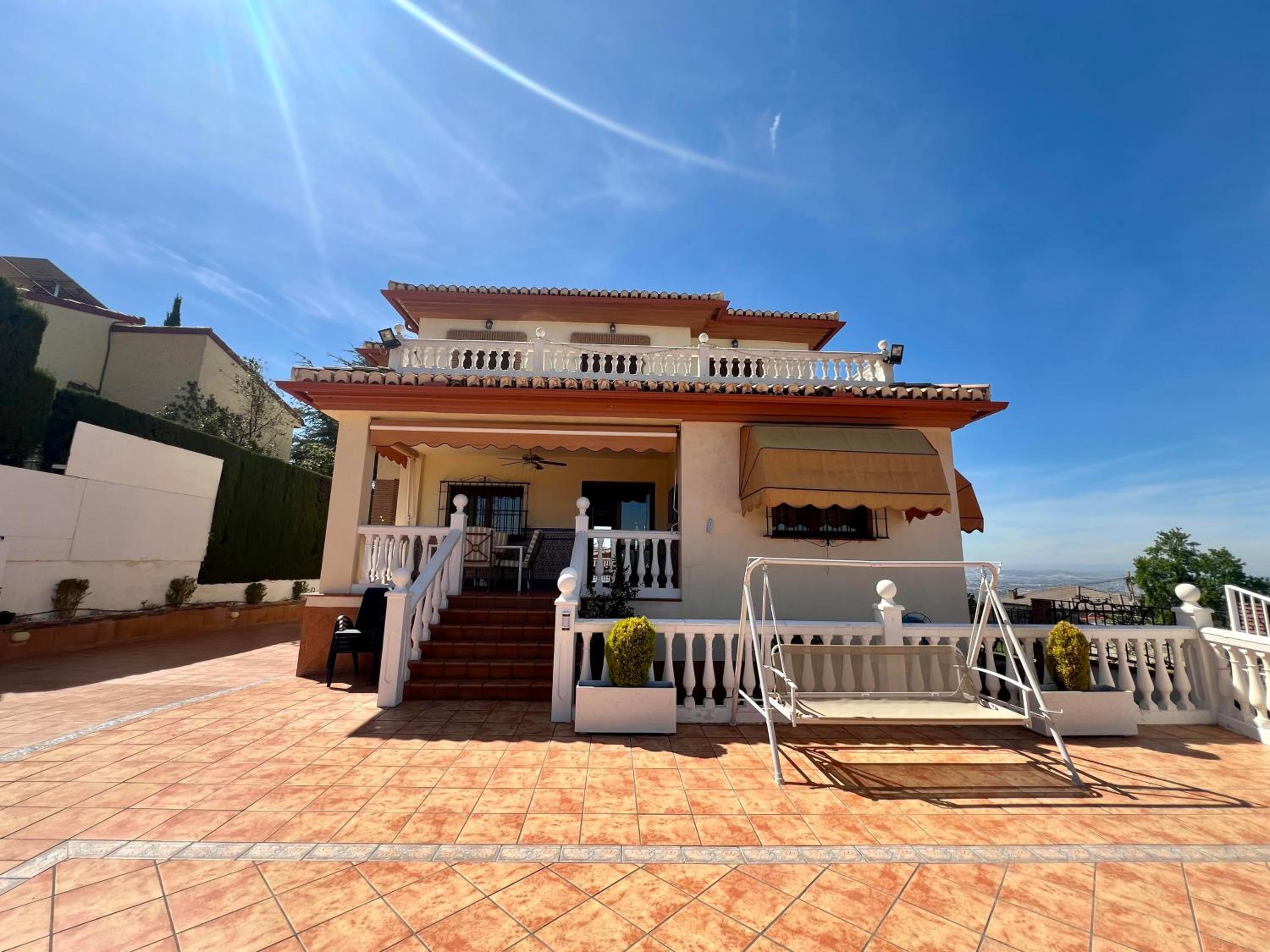 VILLA VALLET