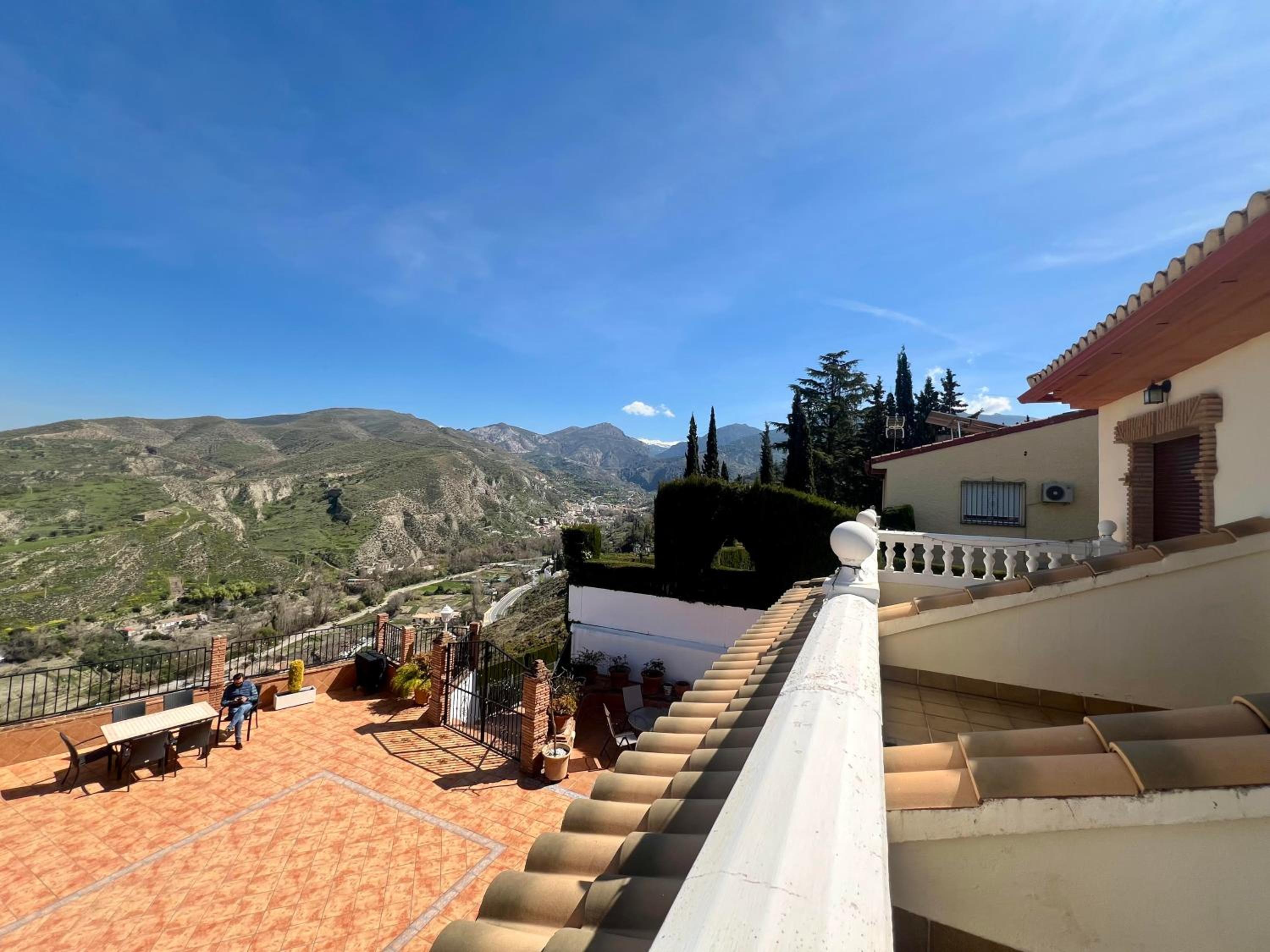 VILLA VALLET