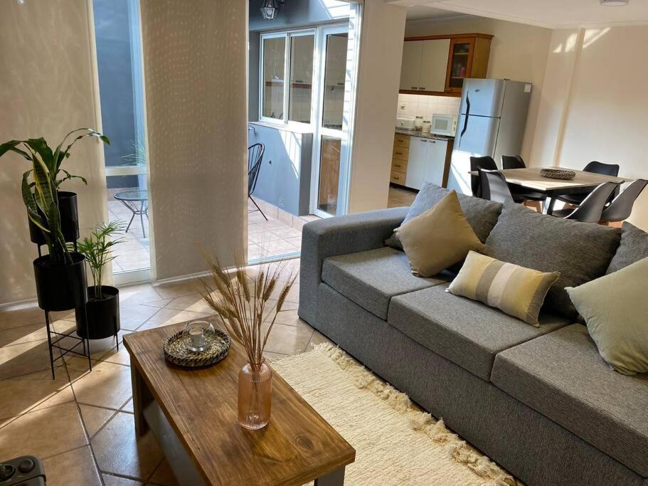 Hermosa casa/departamento, en ciudad Mendoza