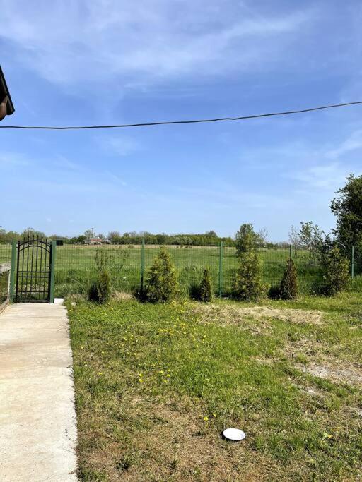 Căsuța de la țară view 5
