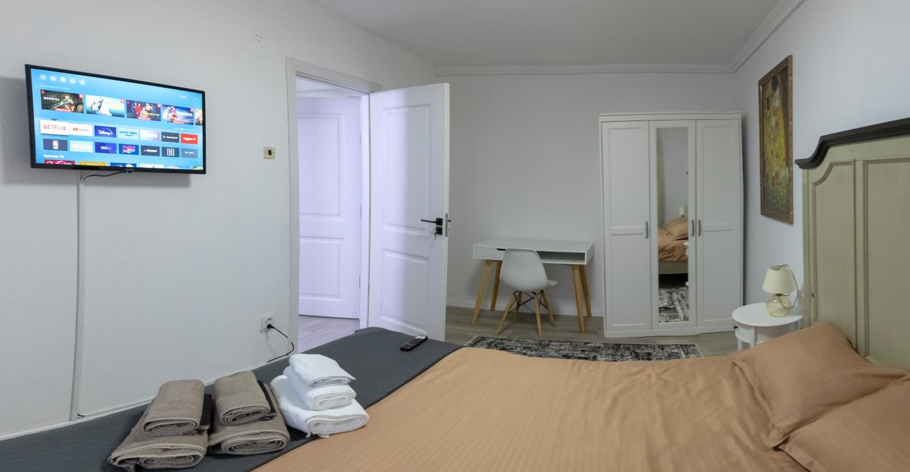 Nest Aparthotel