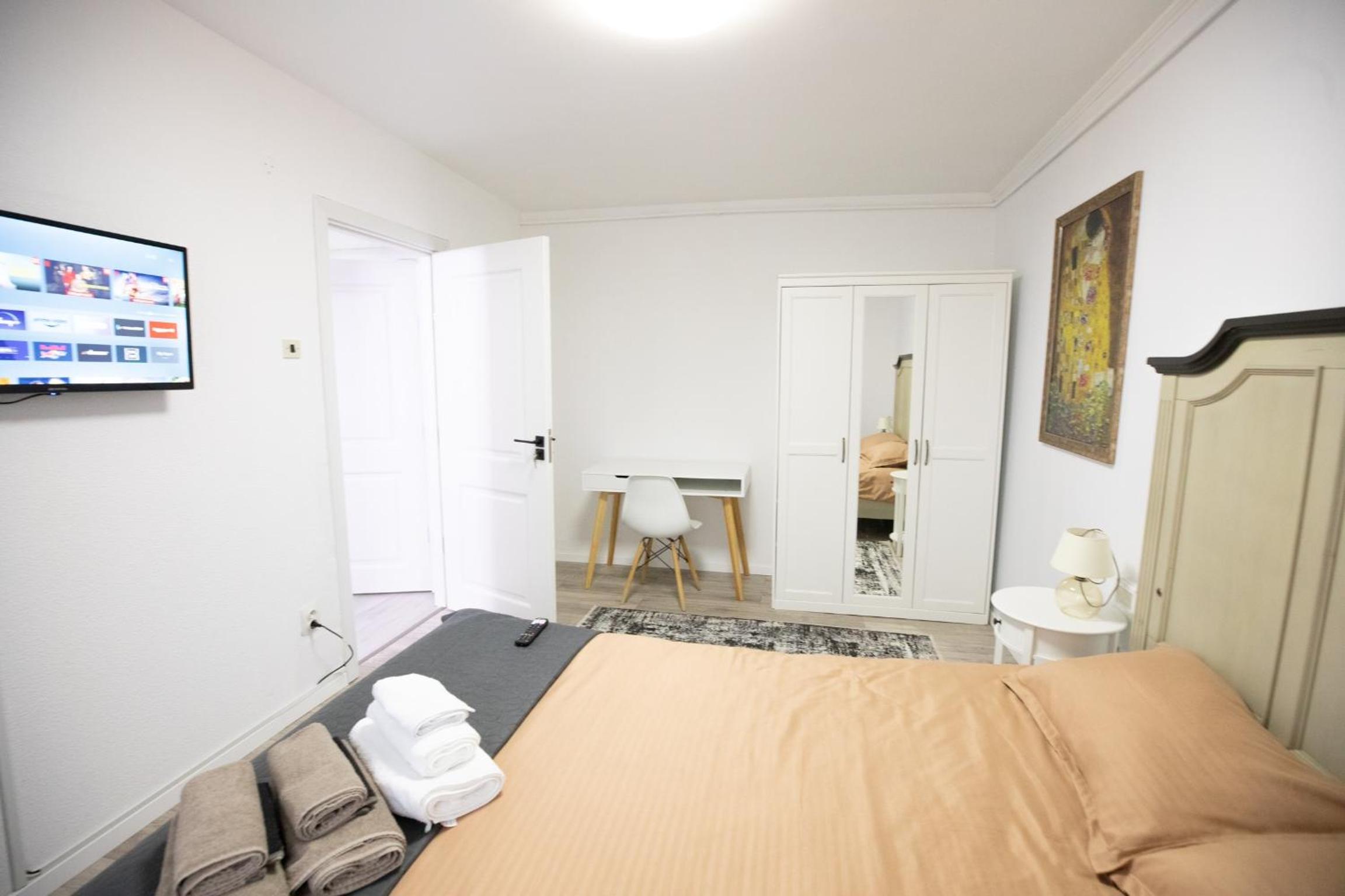 Nest Aparthotel