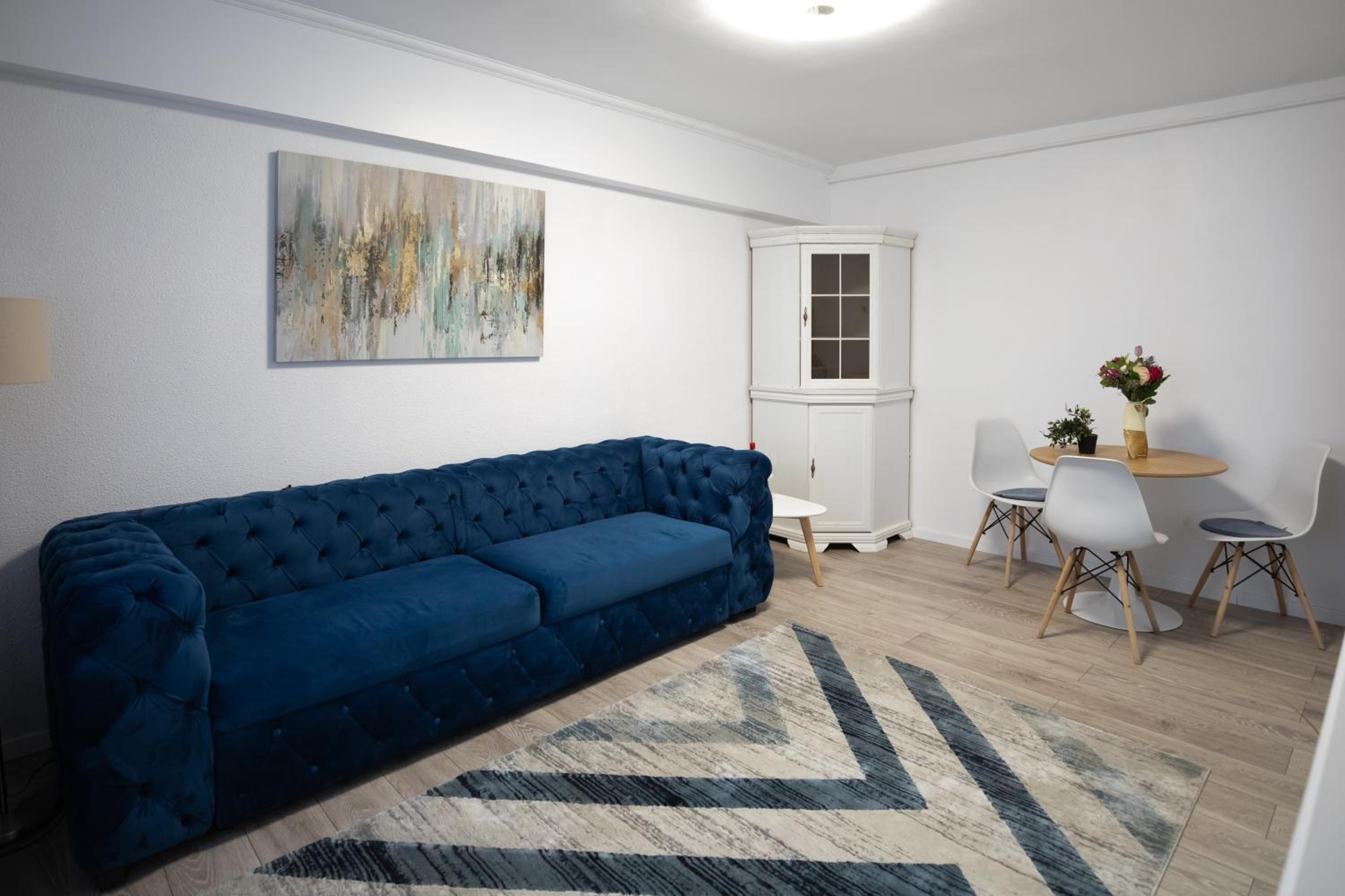 Nest Aparthotel