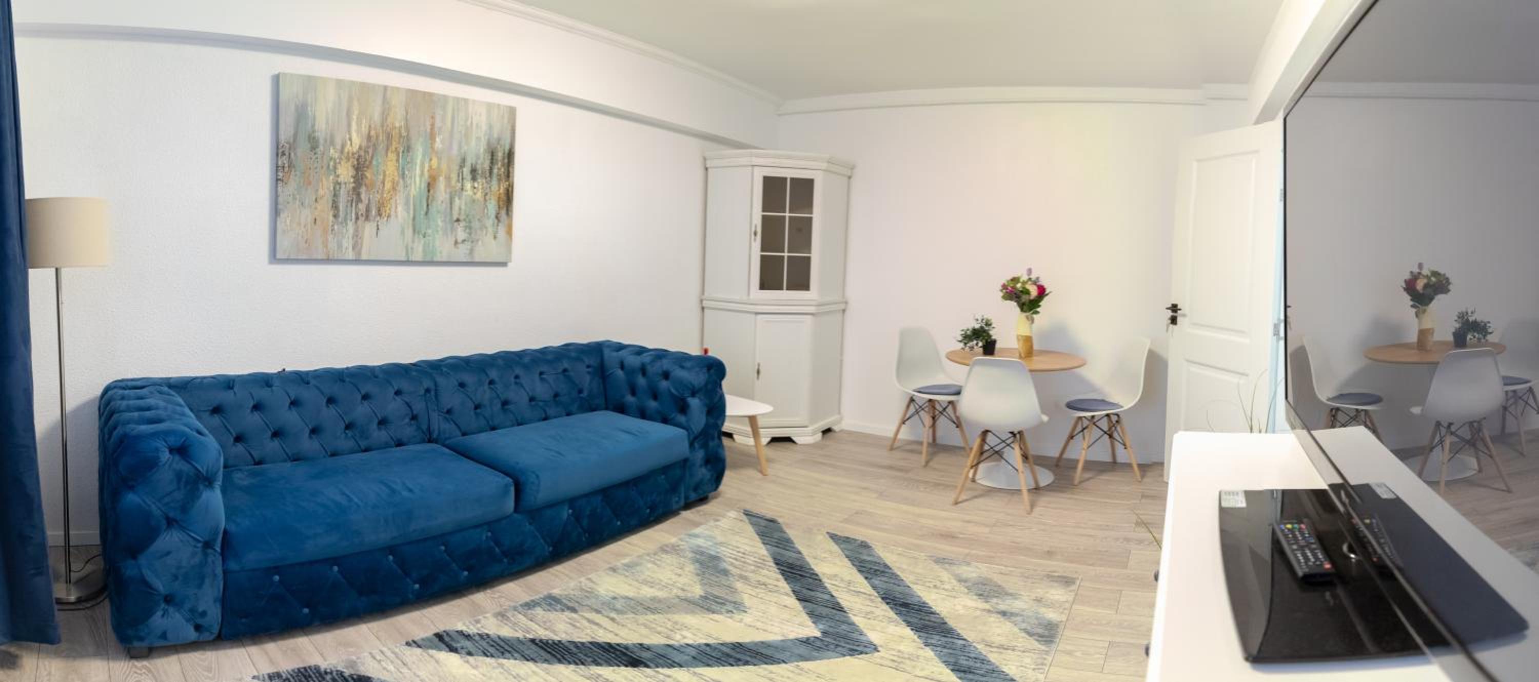 Nest Aparthotel