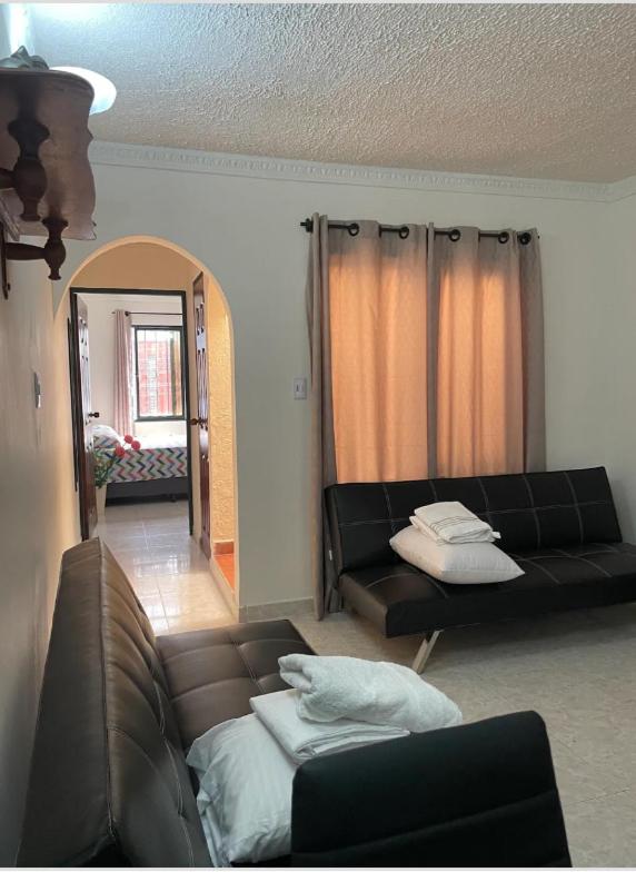 Apartamento para máximo 3 personas, habitación privada con cama doble , dos sofá cama, comodo, bonito, central, bien ubicado, en el centro de palmira