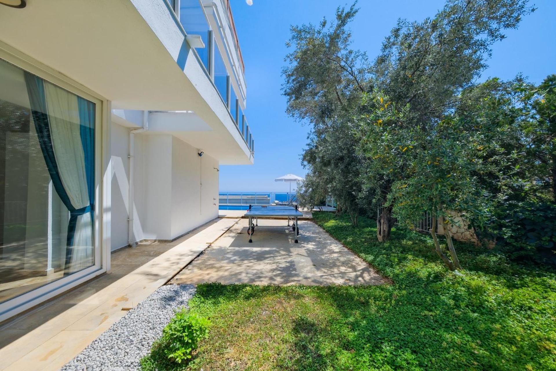 Lumiere Villas 3 view 4