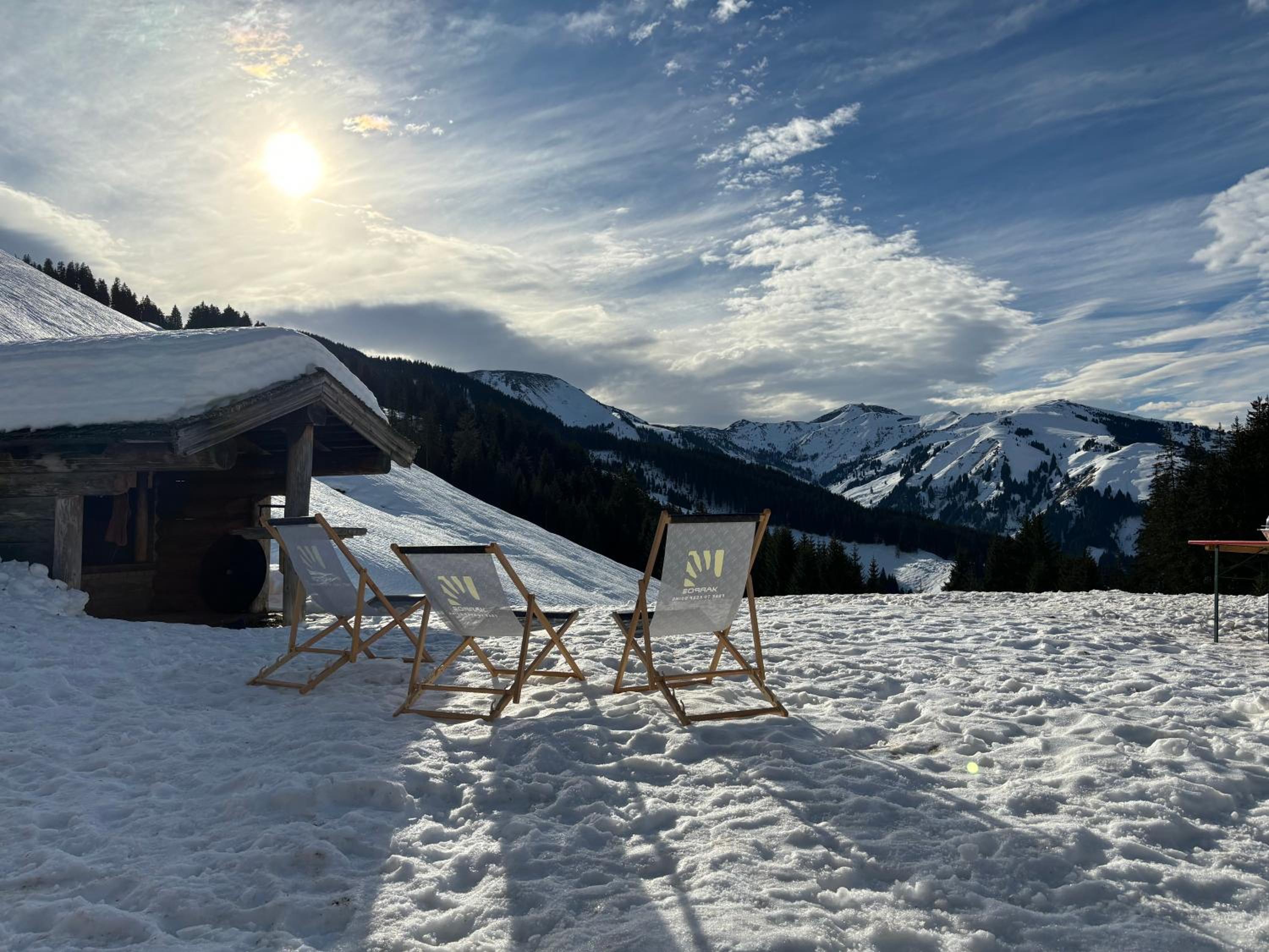 Modernes Apartment mit Panoramablick und Skibus