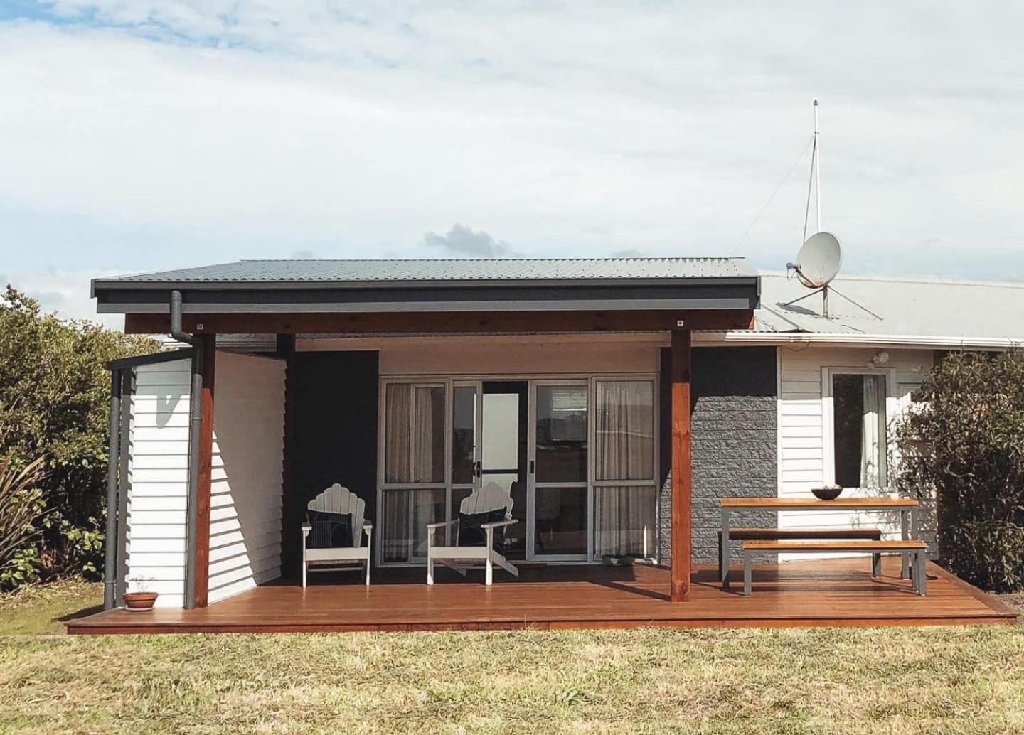 Beachfront Retreat on Revell view 3