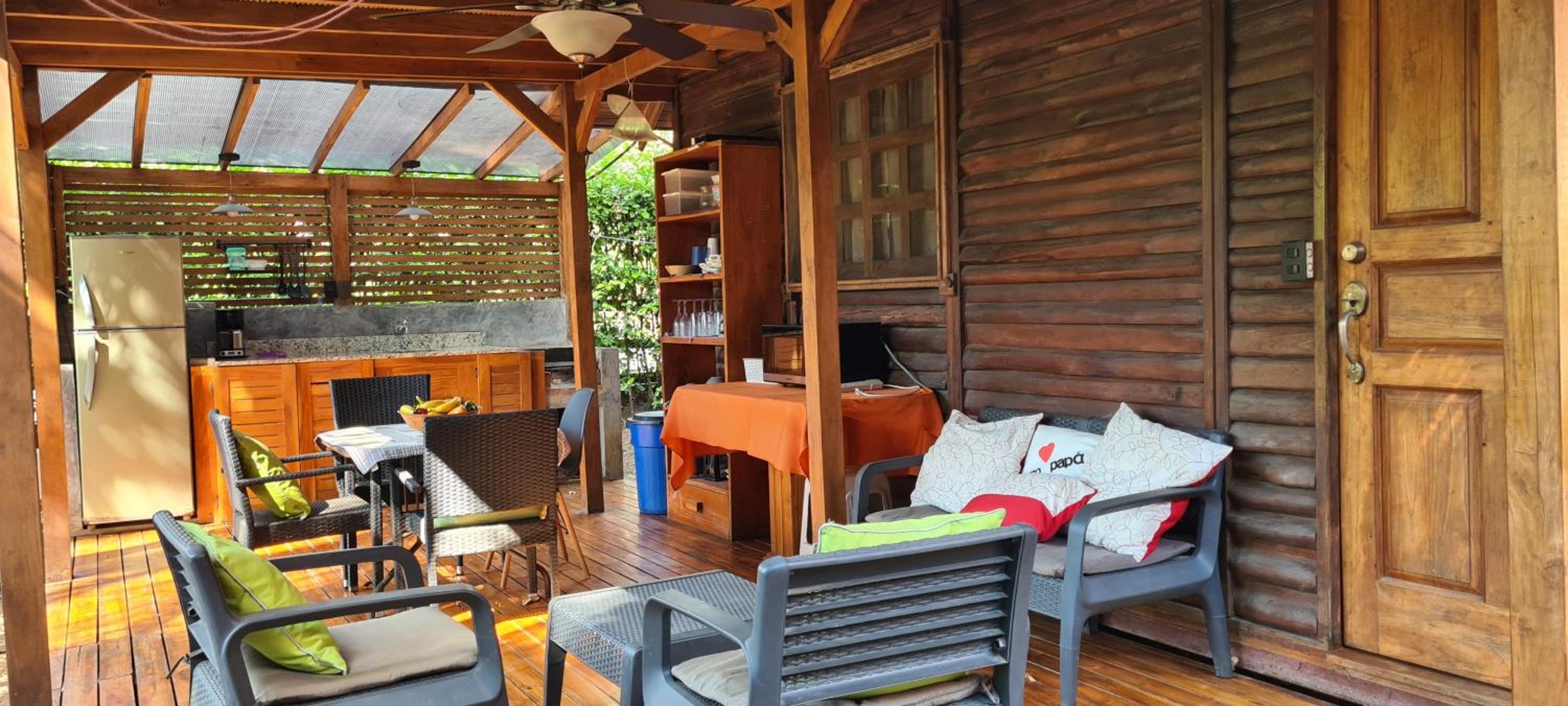 Congos Hostal y Camping