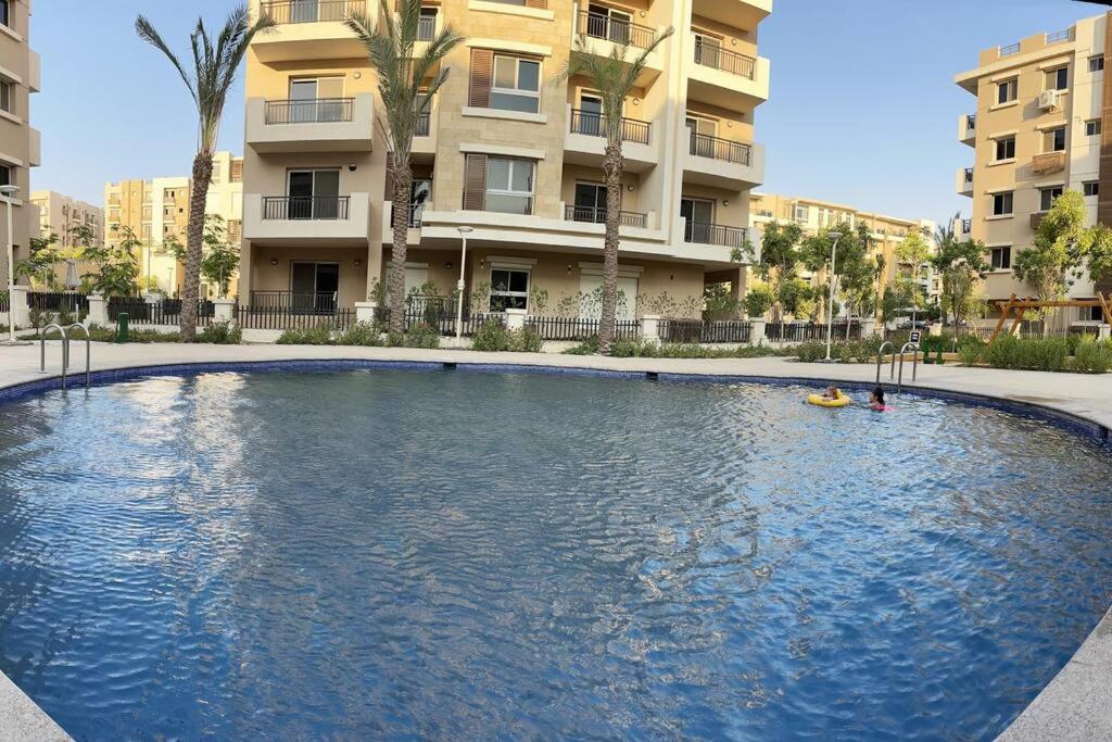 Stylish Oasis in New Cairo: 10 Min to Airport!