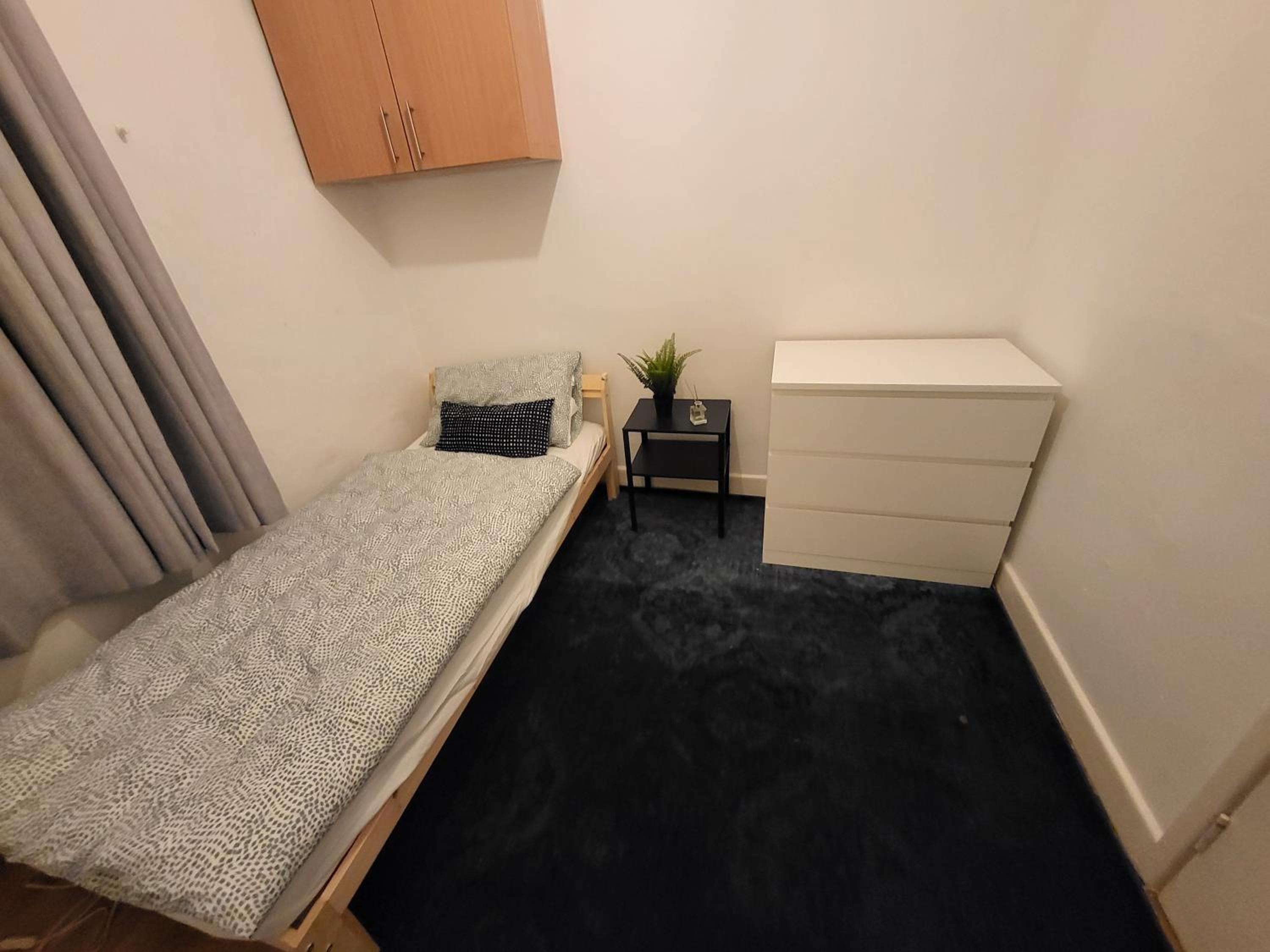 Handsworth Hostel - Stay Sleep Rest view 3