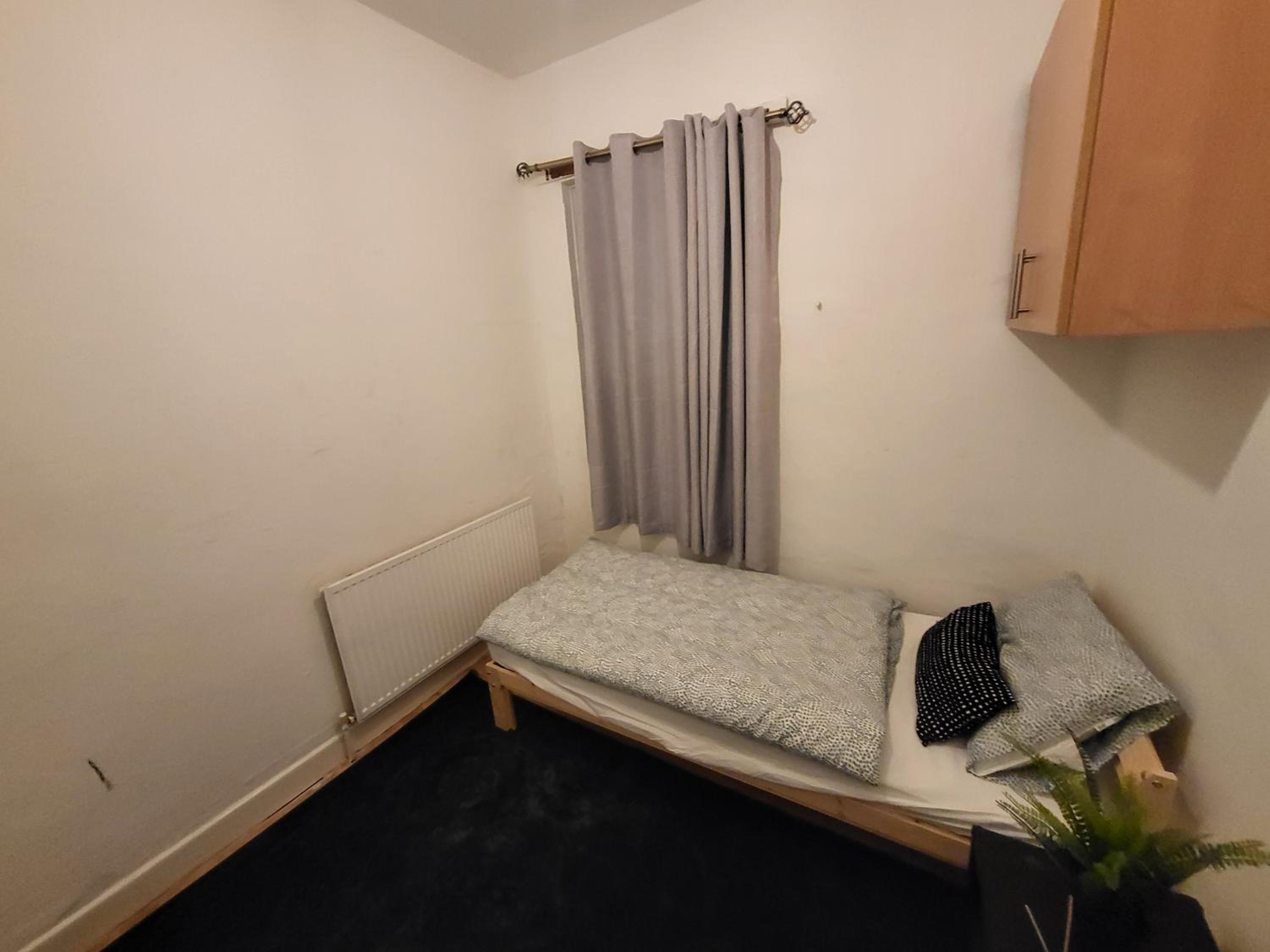 Handsworth Hostel - Stay Sleep Rest view 5