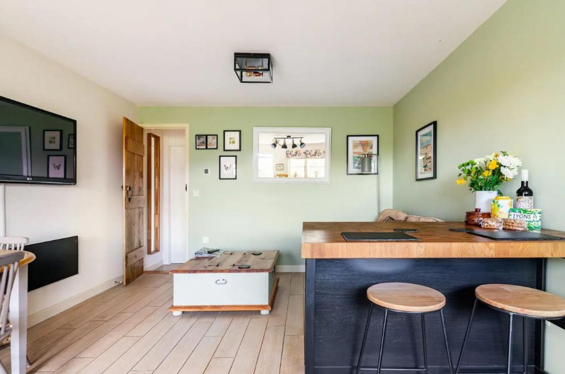 Peaceful country cottage in a rural location near Norfolk Broads 2 double bedroom view 5