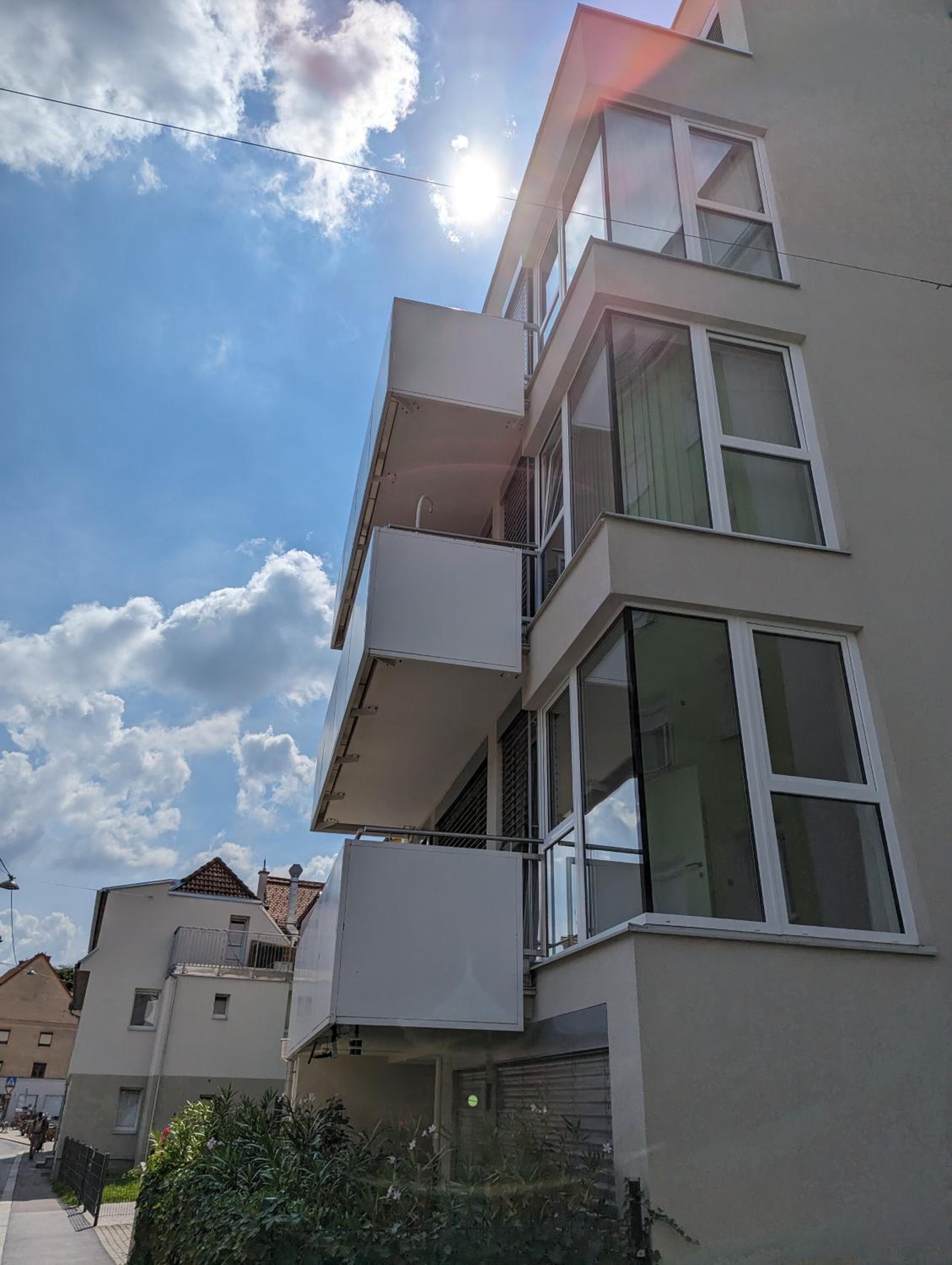 Lend City Apartment Family self-check-in