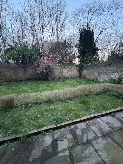 2 Bedroom London Apartment