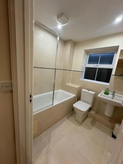 2 Bedroom London Apartment