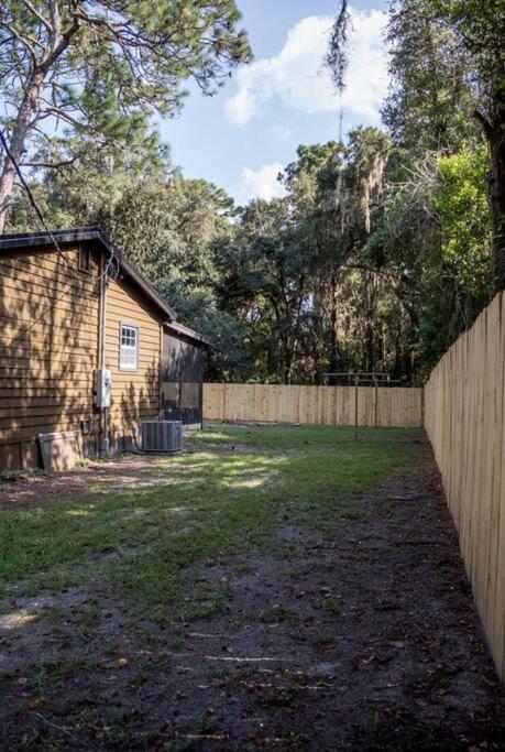 Cozy & peaceful house in Perry Florida view 4