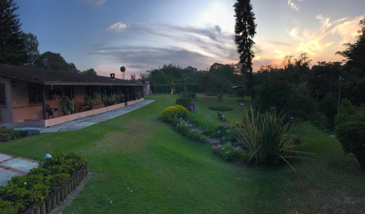 CASA CAMPESTRE EN LLANOGRANDE