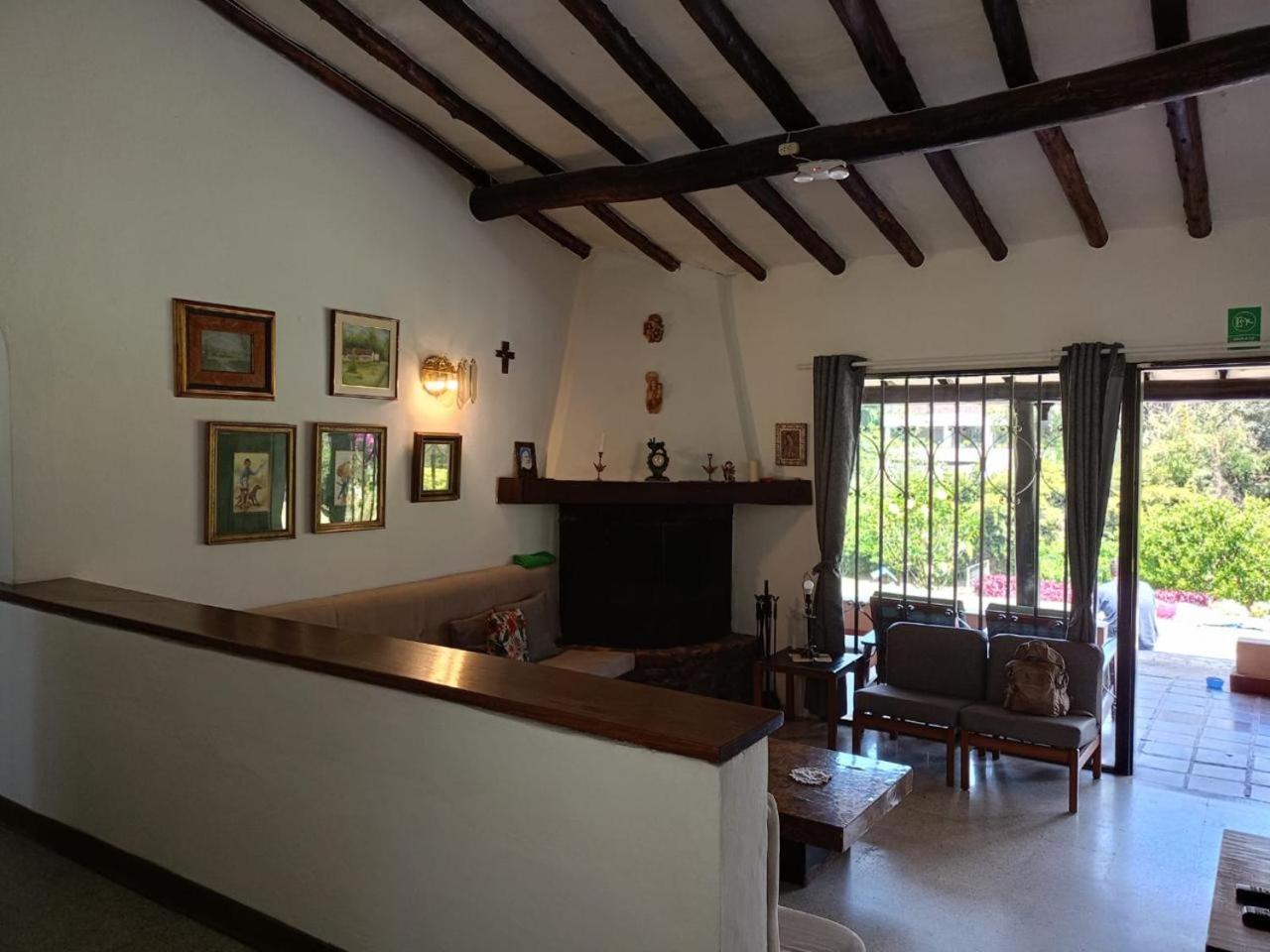 CASA CAMPESTRE EN LLANOGRANDE