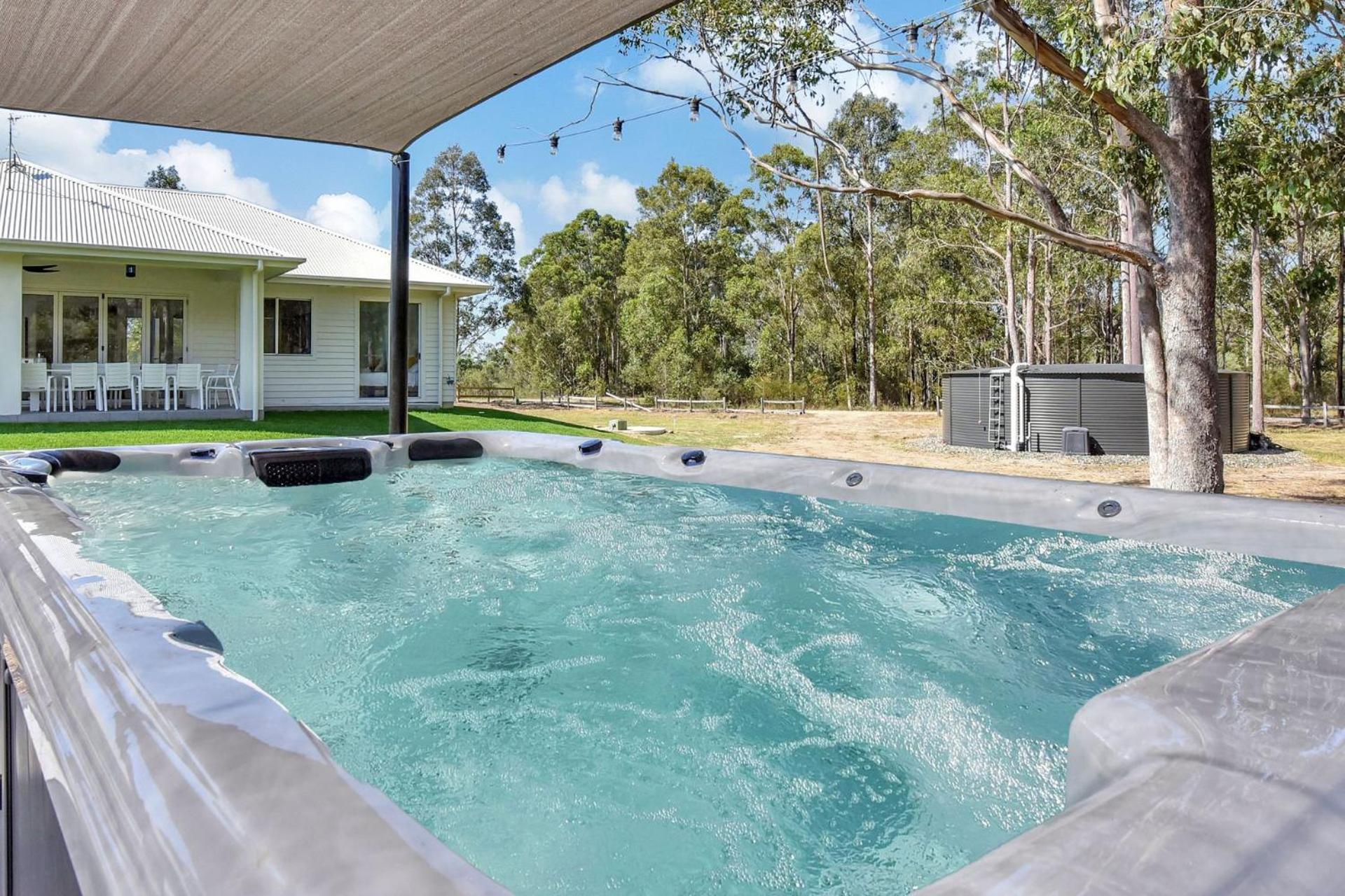Tranquil Vista Luxury Estate - Your Ultimate Weekend Haven