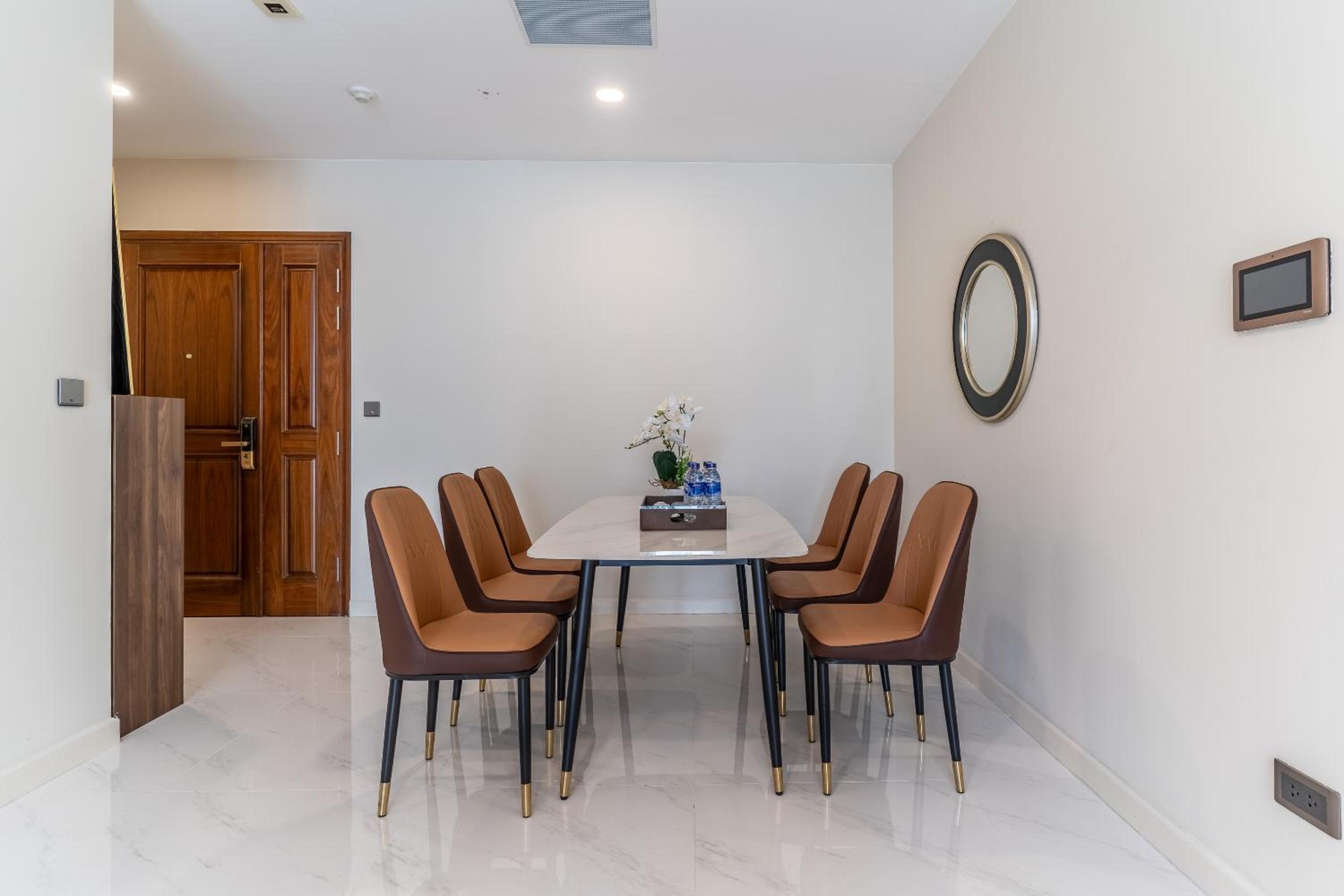 Hotel DeLux Best Central D1,3Bedrooms,2 Bath,Pool,Gym - Image 1