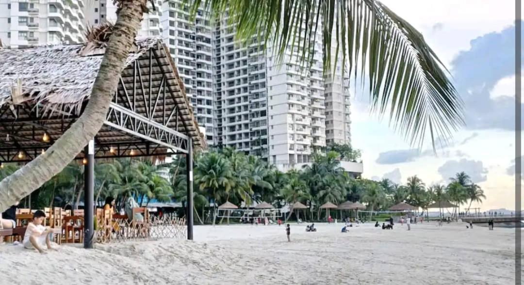seaview beach 4-13pax CIQ 5mins johor bahru KSL MIDVALLEY