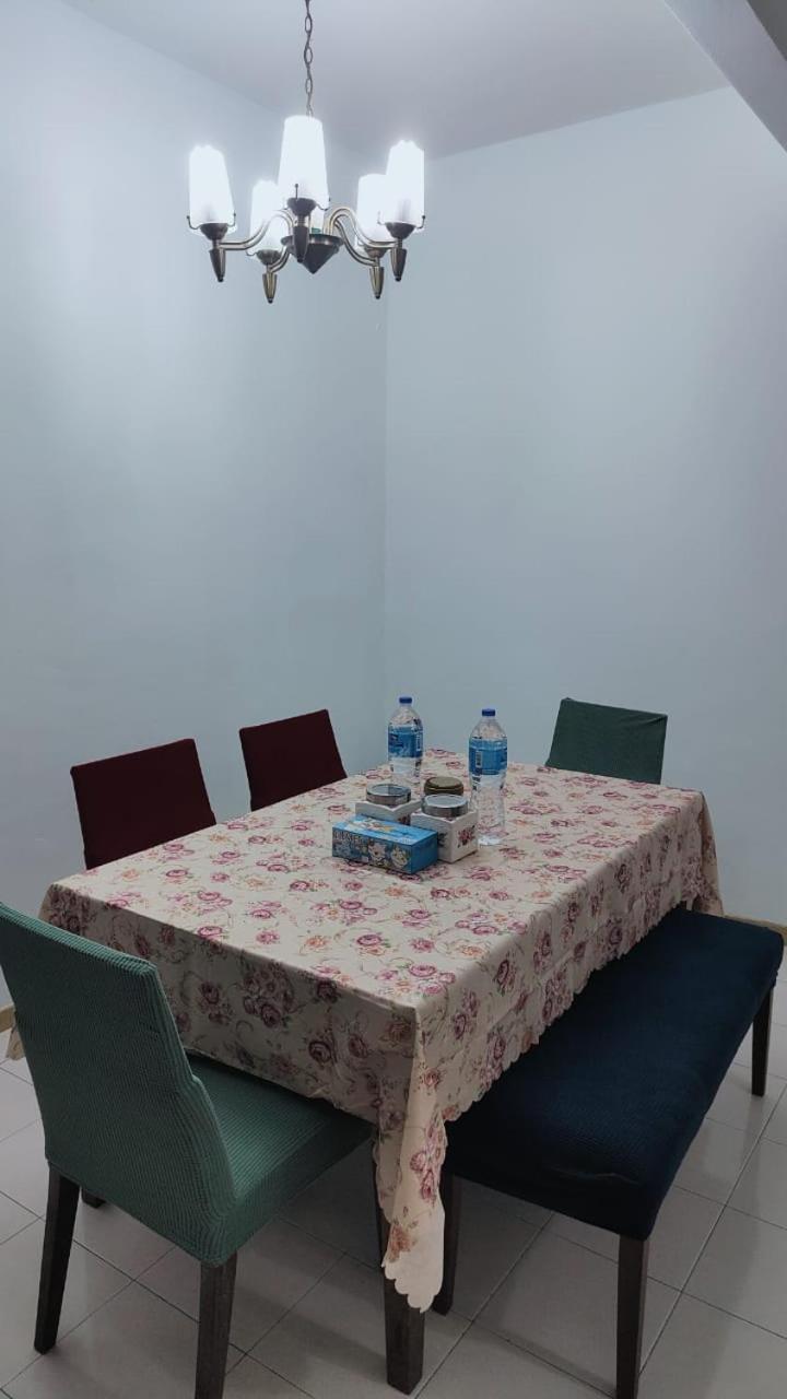 Eing's Homestay - Muslim And Mahram Only photo 2