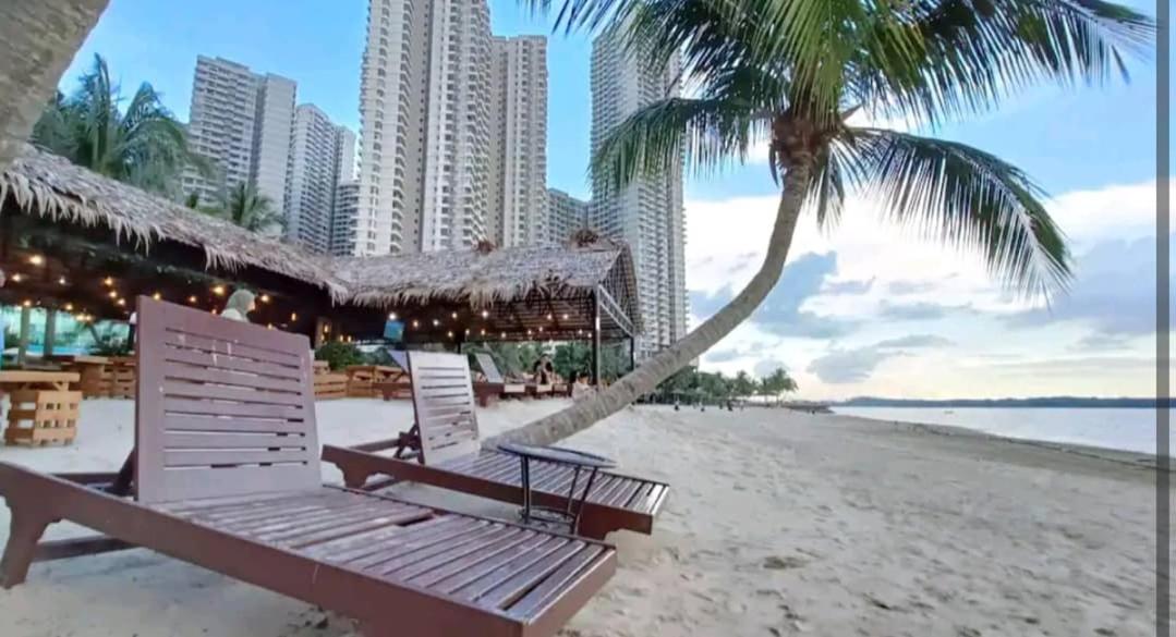 seaview beach 4-13pax CIQ 5mins johor bahru KSL MIDVALLEY