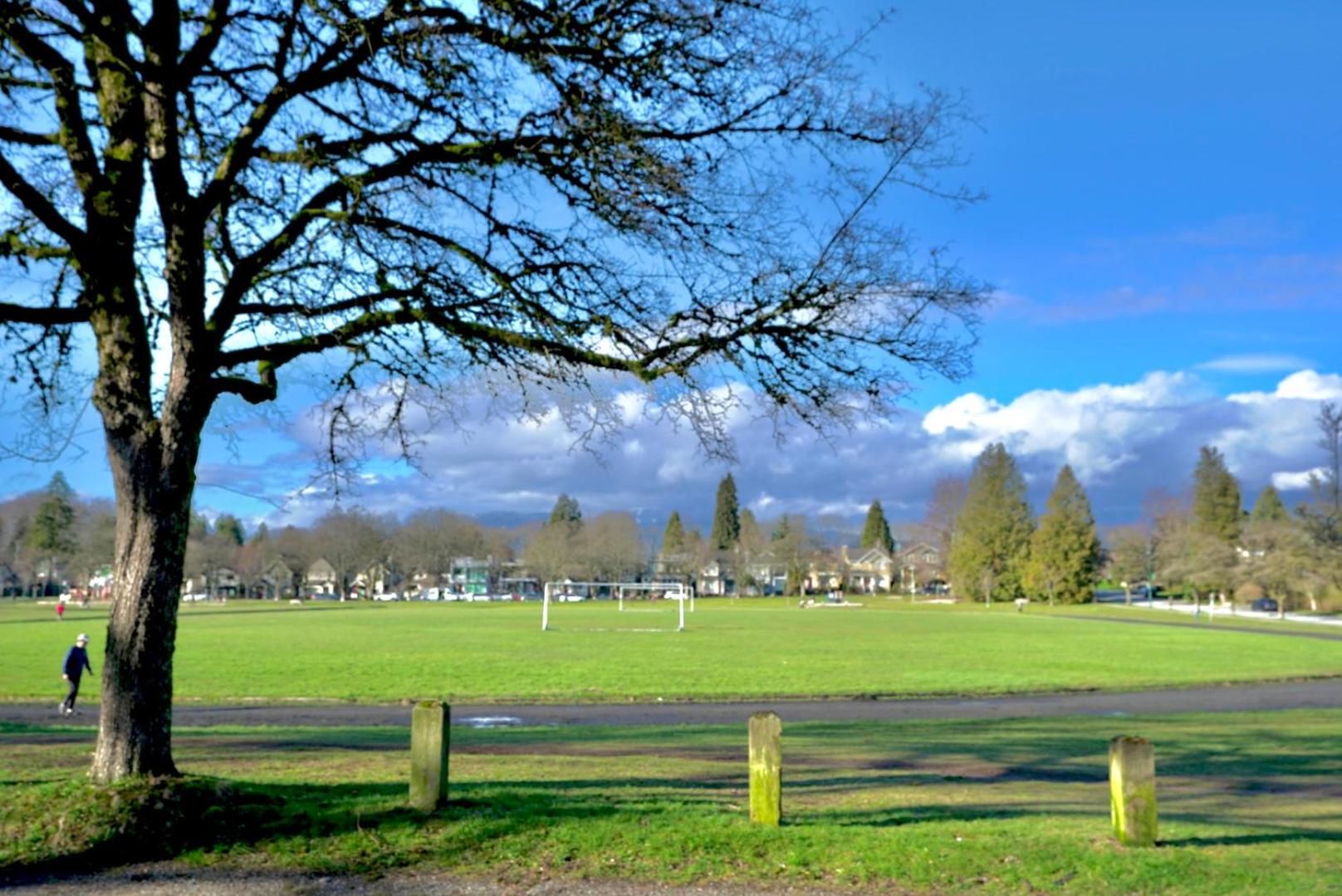 Balaclava Park House close UBC and Downtown
