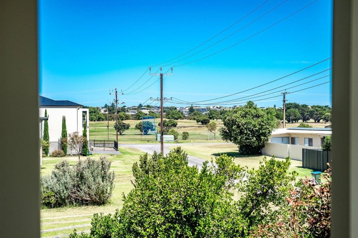 Strandhytta 10 Cant Rd Goolwa South - No Linen Included