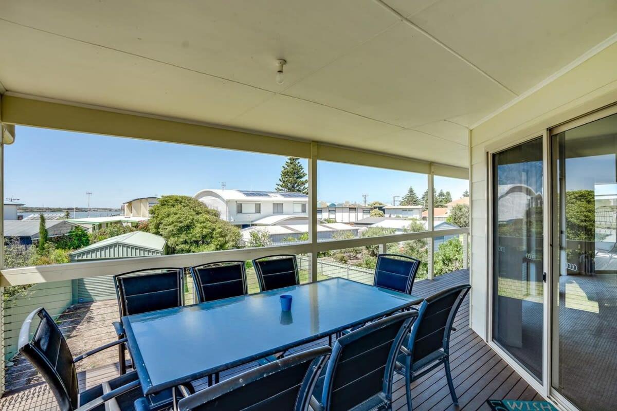 Strandhytta 10 Cant Rd Goolwa South - No Linen Included