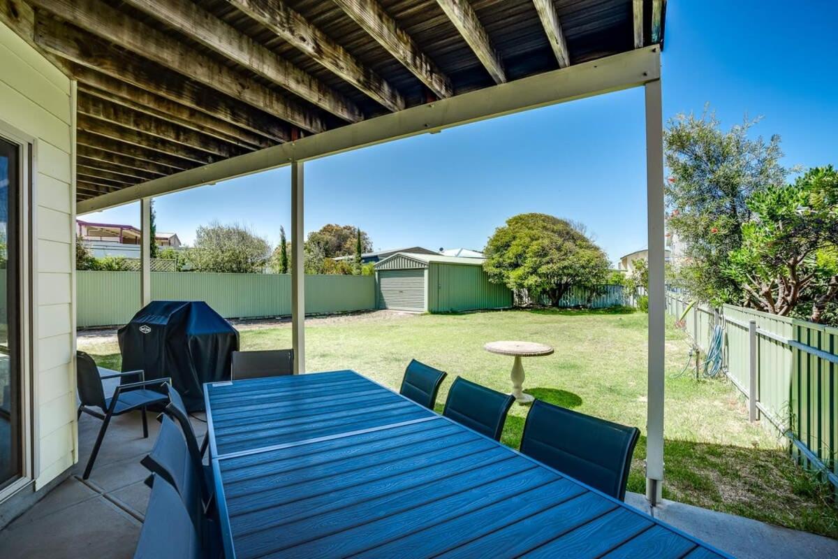 Strandhytta 10 Cant Rd Goolwa South - No Linen Included