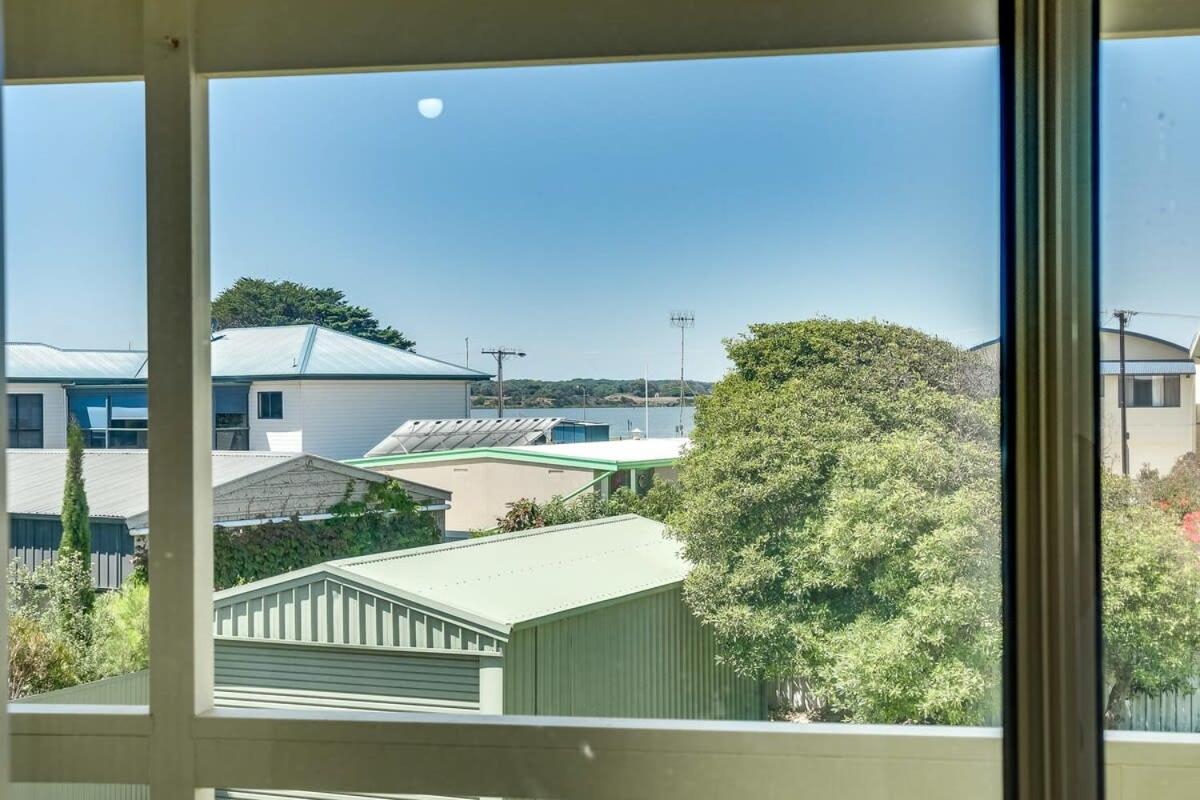Strandhytta 10 Cant Rd Goolwa South - No Linen Included